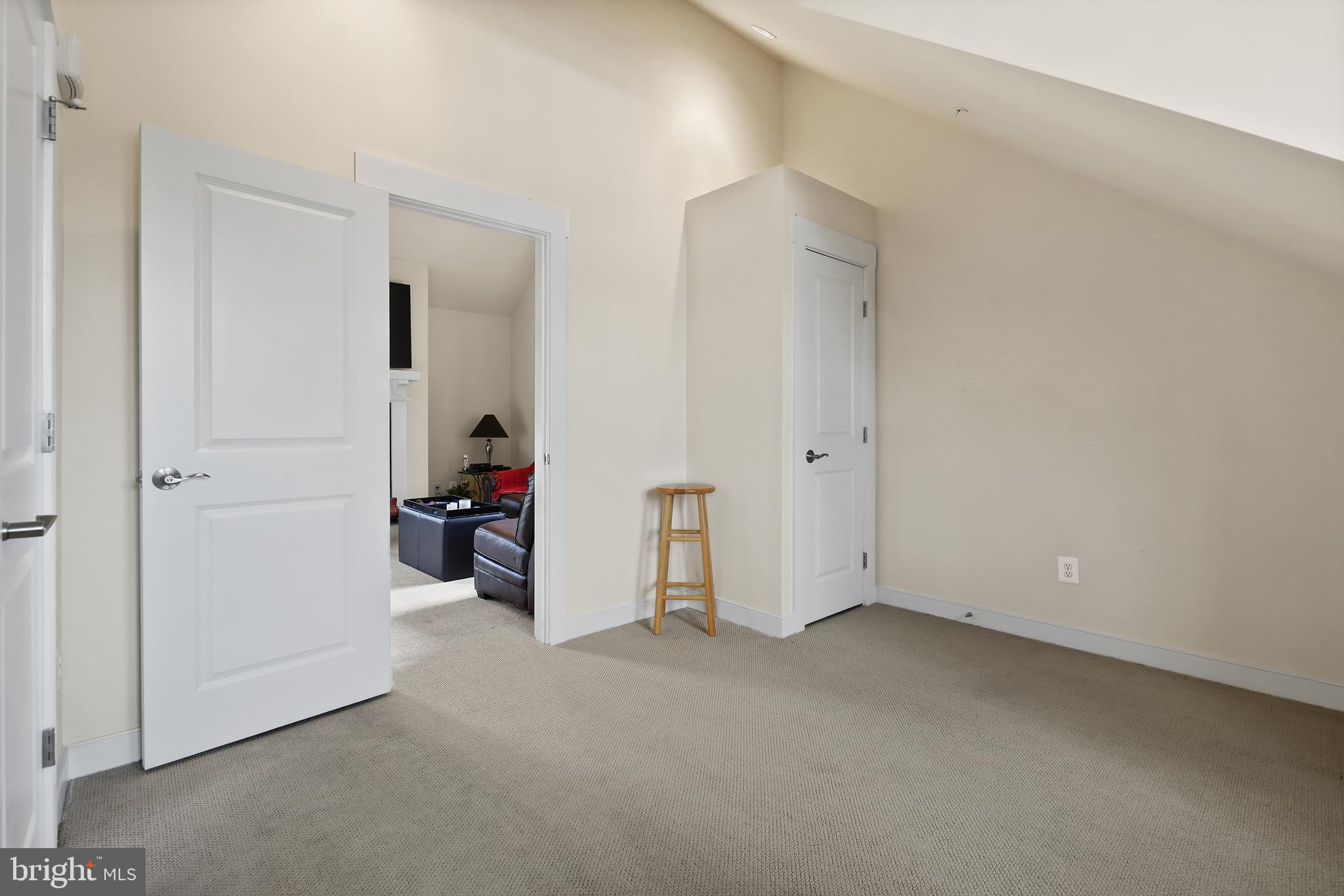 FOREST GLEN PARK - Residential