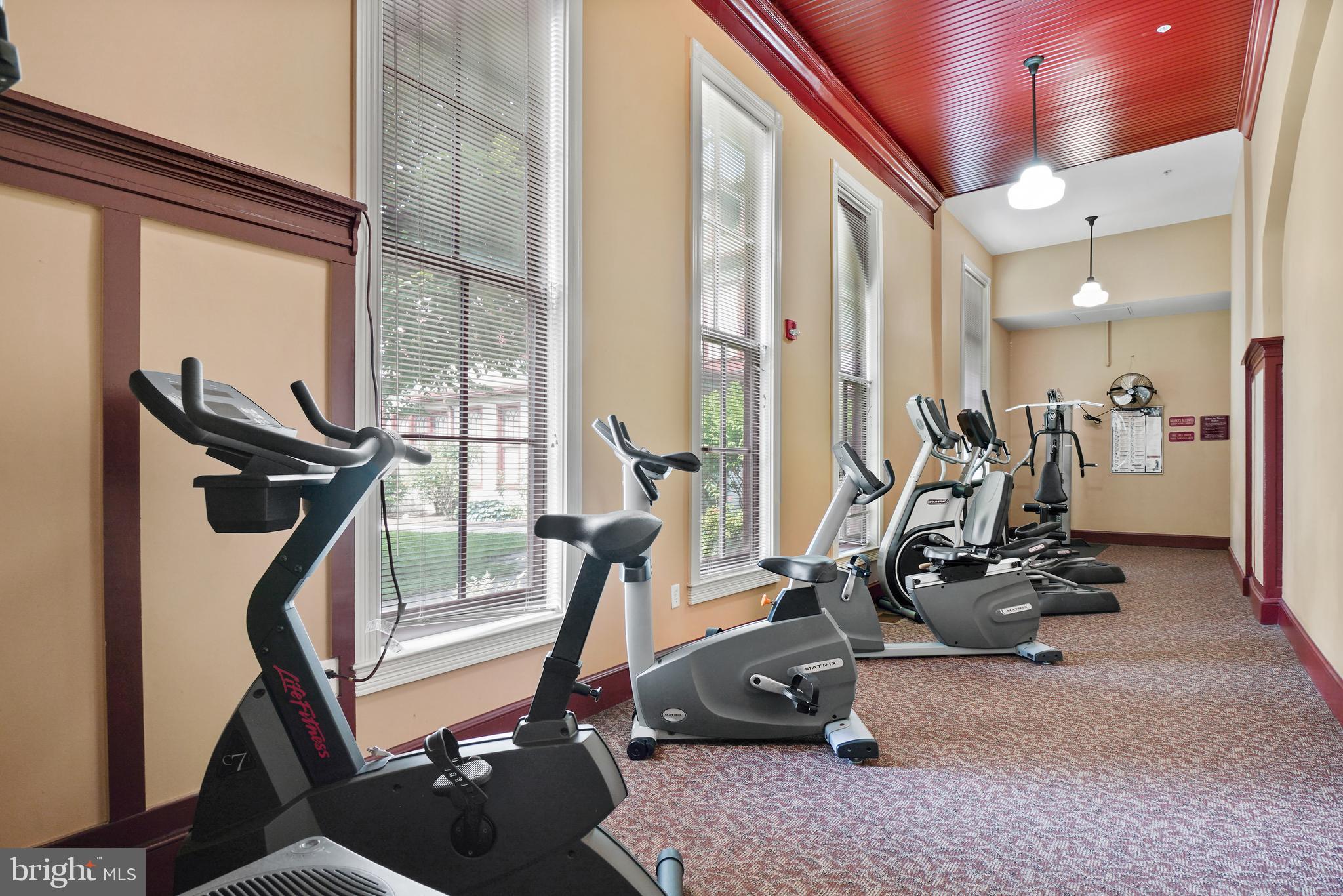 FOREST GLEN PARK - Residential