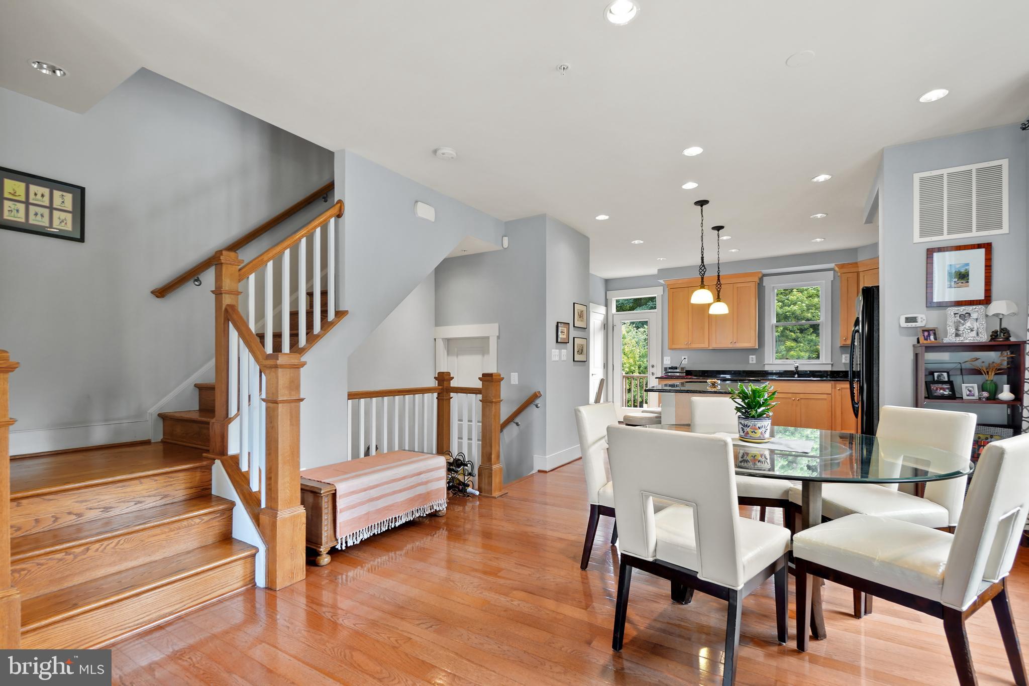 FOREST GLEN PARK - Residential