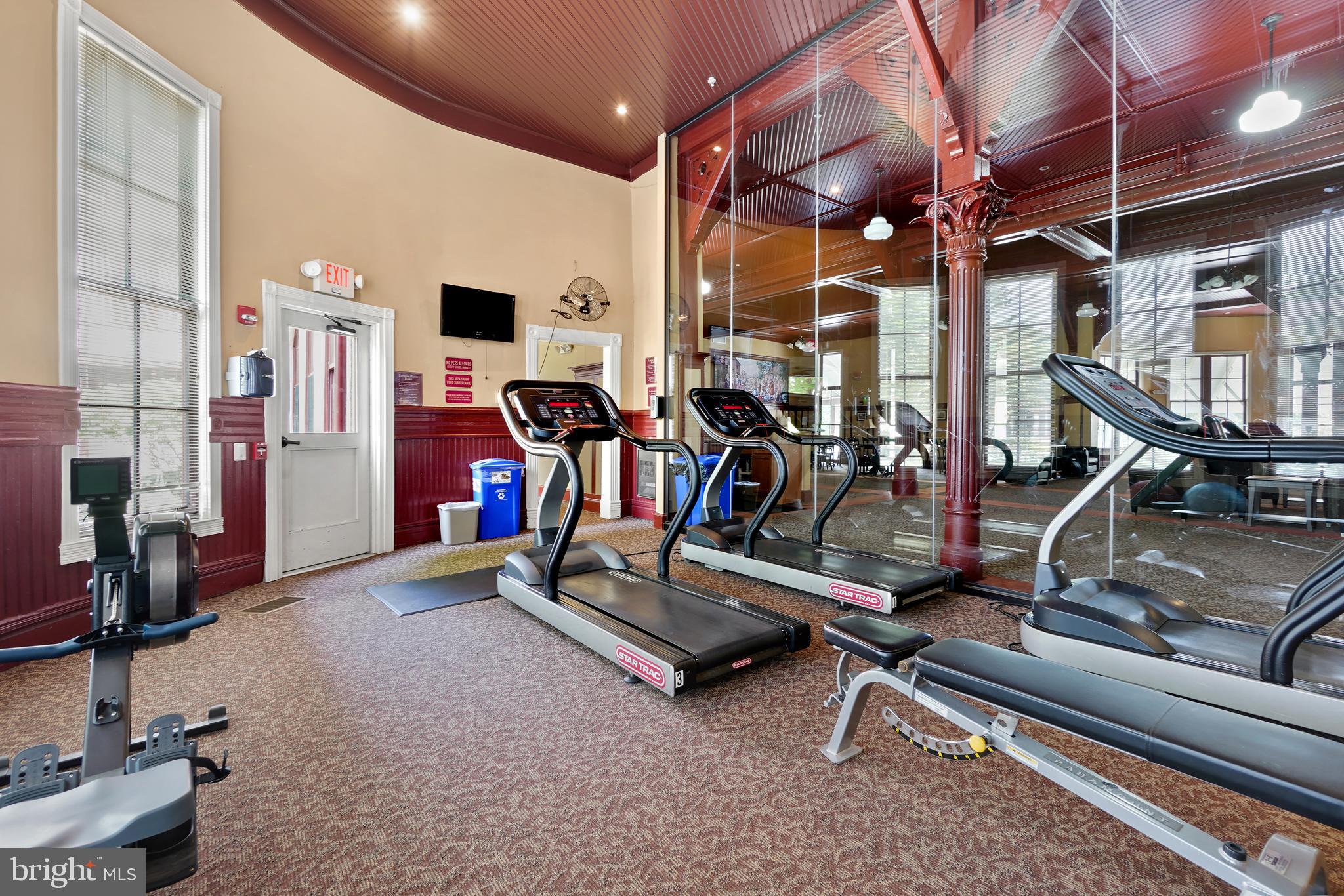 FOREST GLEN PARK - Residential