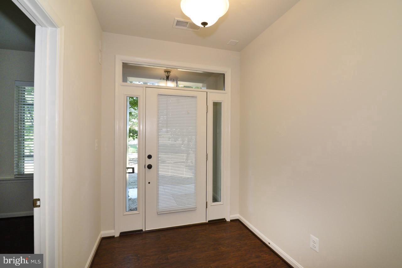 BRAMBLETON TOWN CENTER - Residential Lease