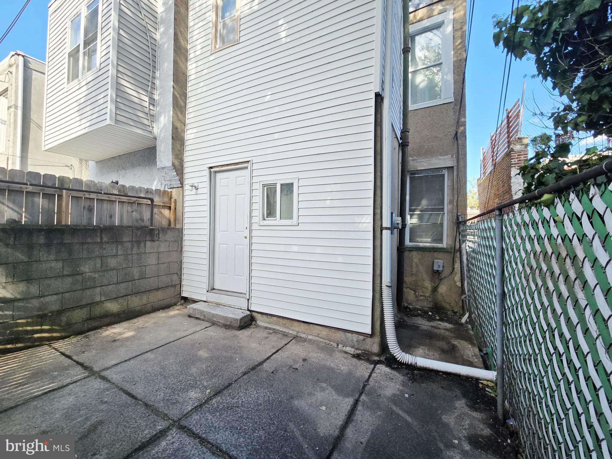 POINT BREEZE - Residential Lease