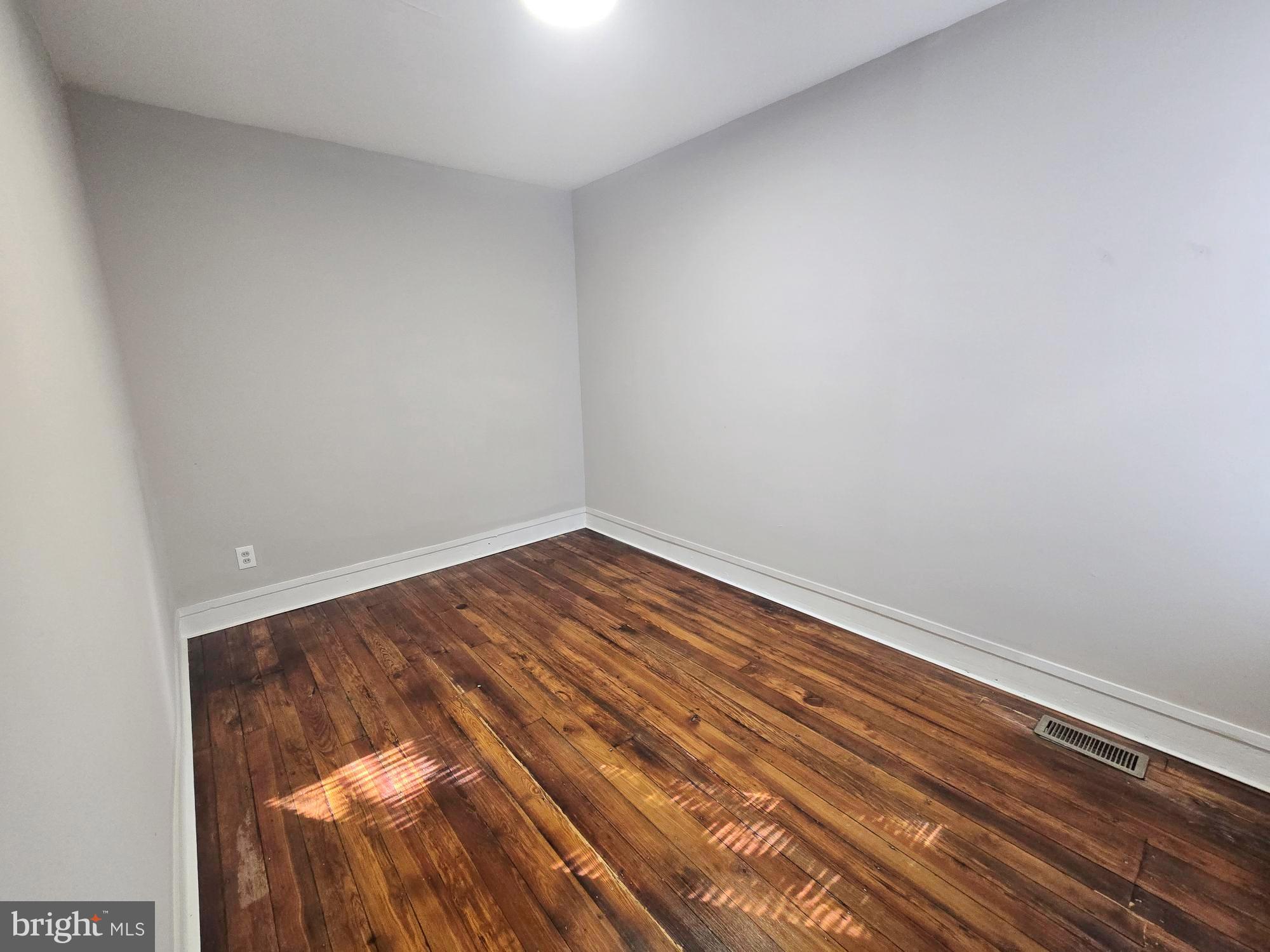 POINT BREEZE - Residential Lease