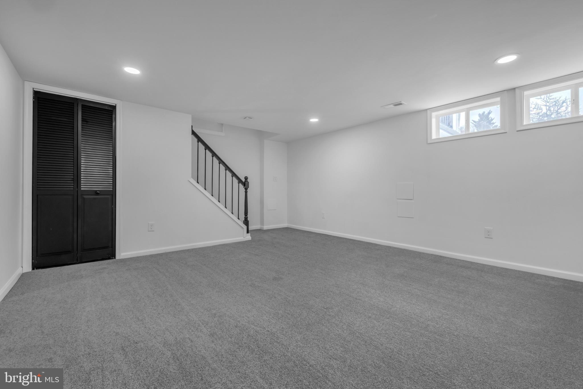 STONEWOOD-PENTWOOD-WINSTON - Residential