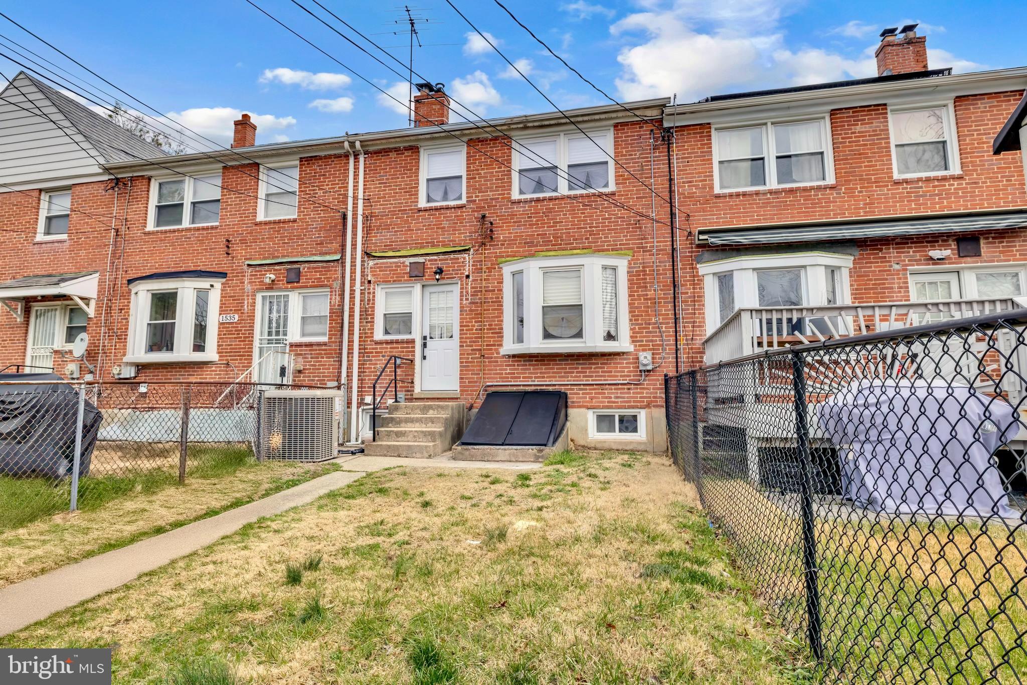 STONEWOOD-PENTWOOD-WINSTON - Residential