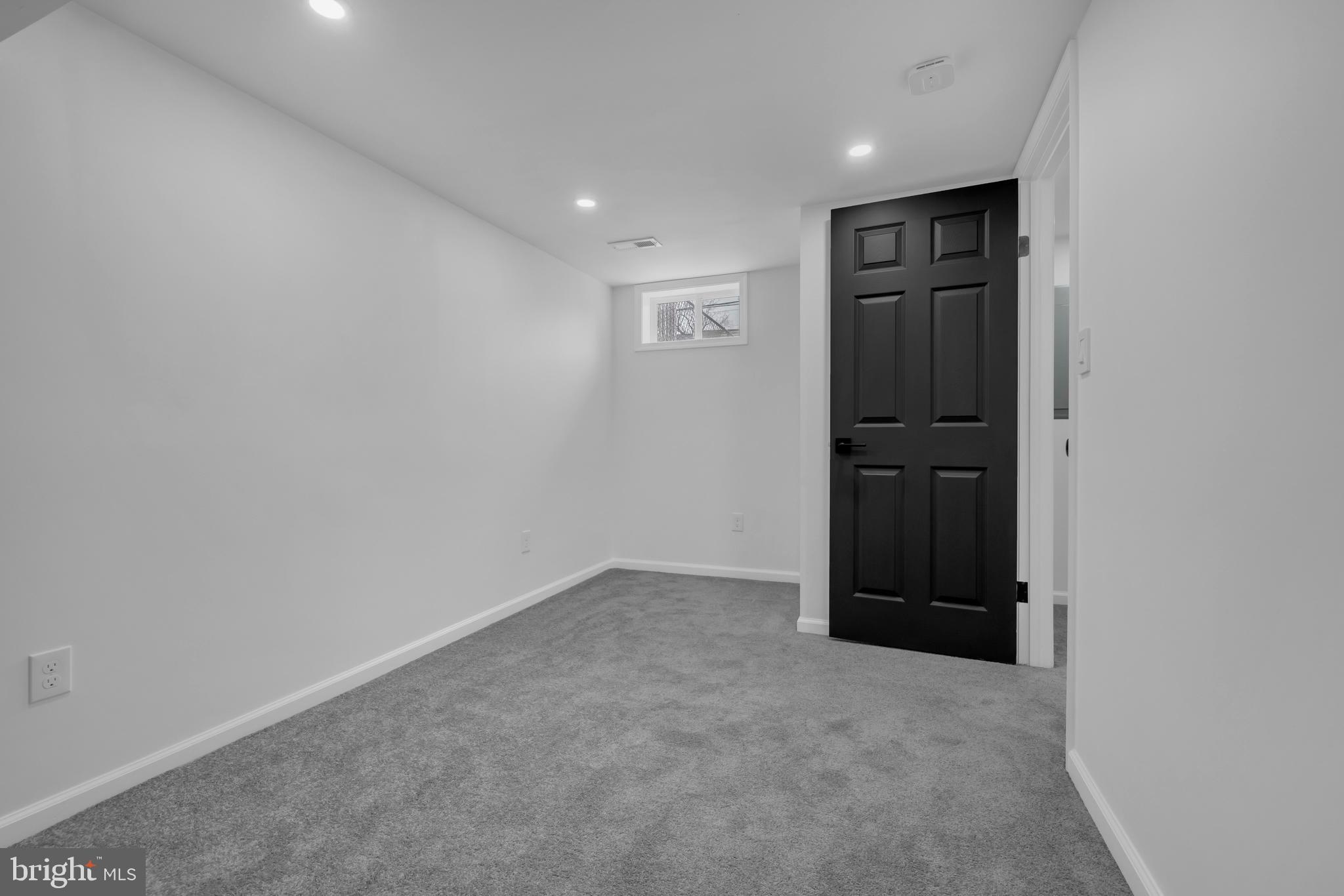 STONEWOOD-PENTWOOD-WINSTON - Residential