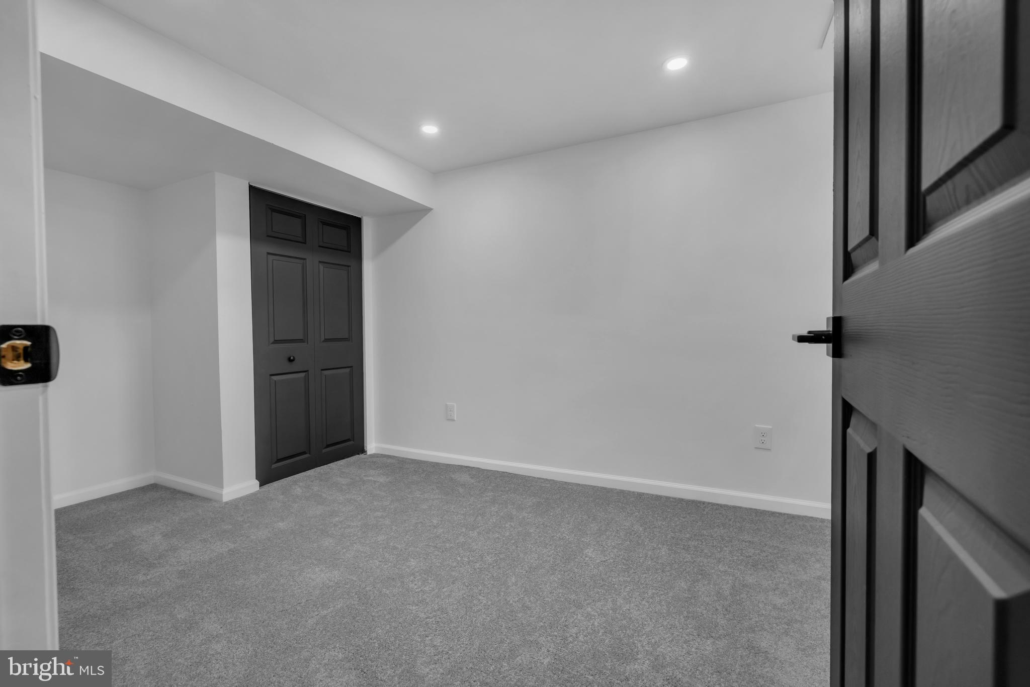 STONEWOOD-PENTWOOD-WINSTON - Residential