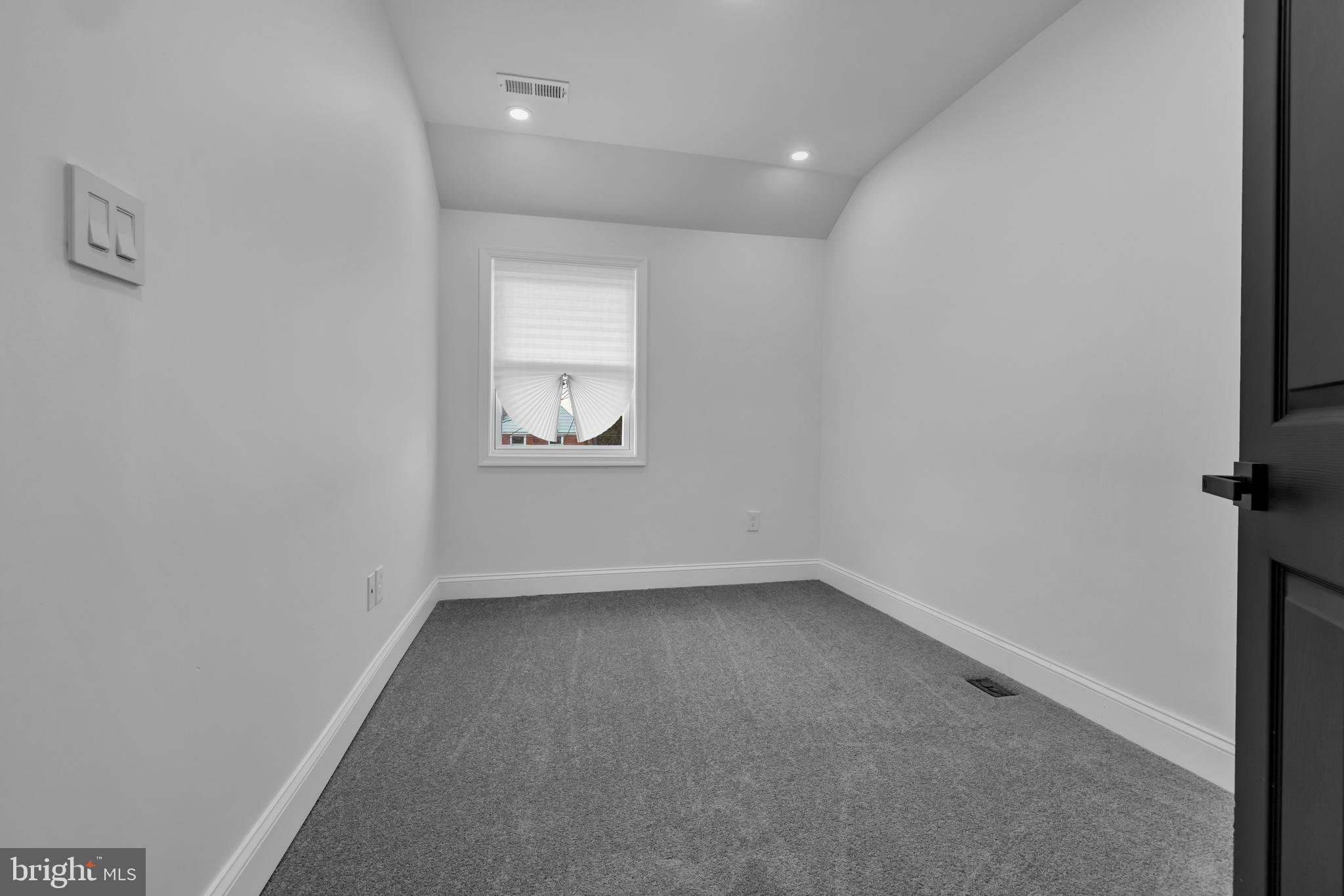 STONEWOOD-PENTWOOD-WINSTON - Residential