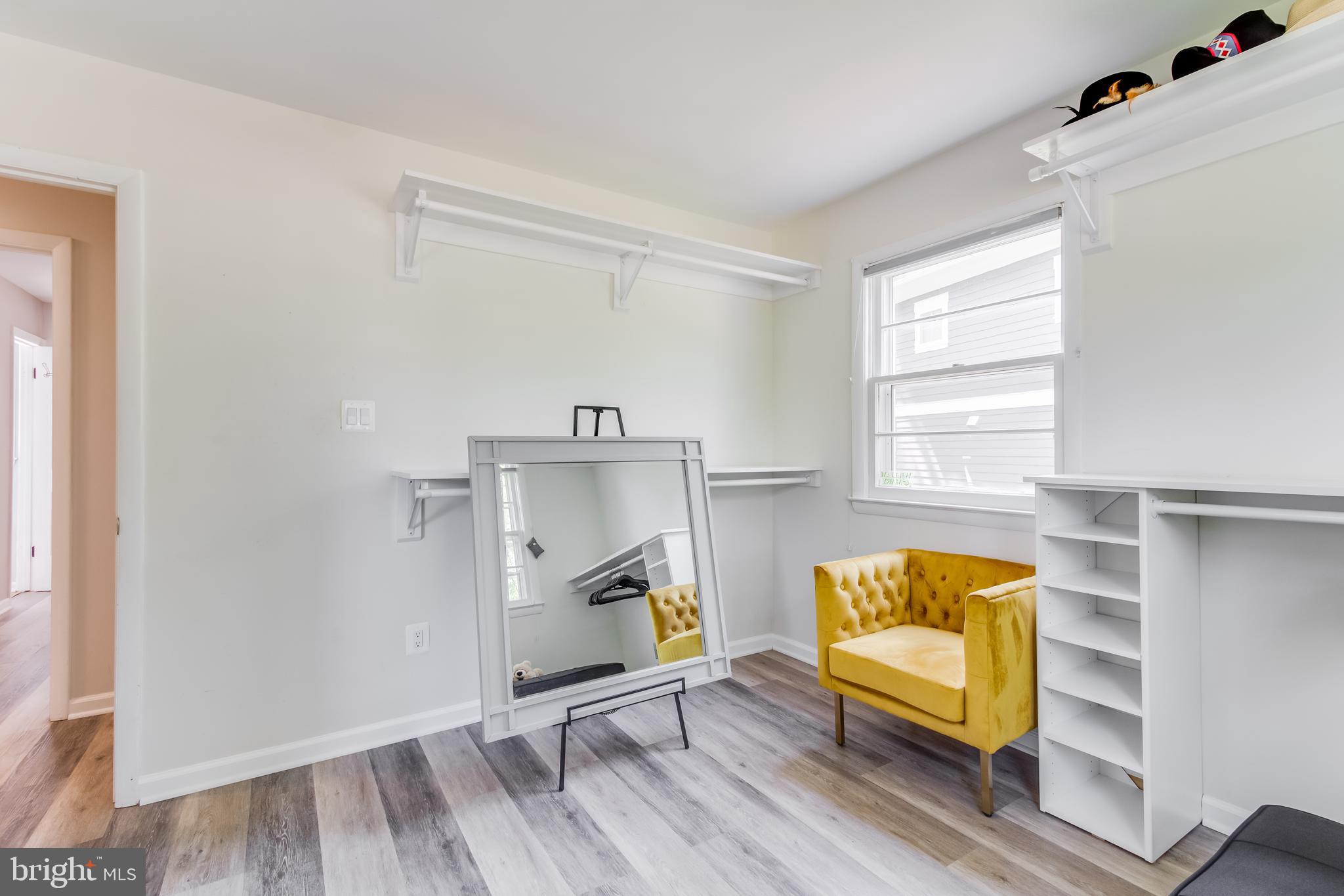 DUNN LORING WOODS - Residential