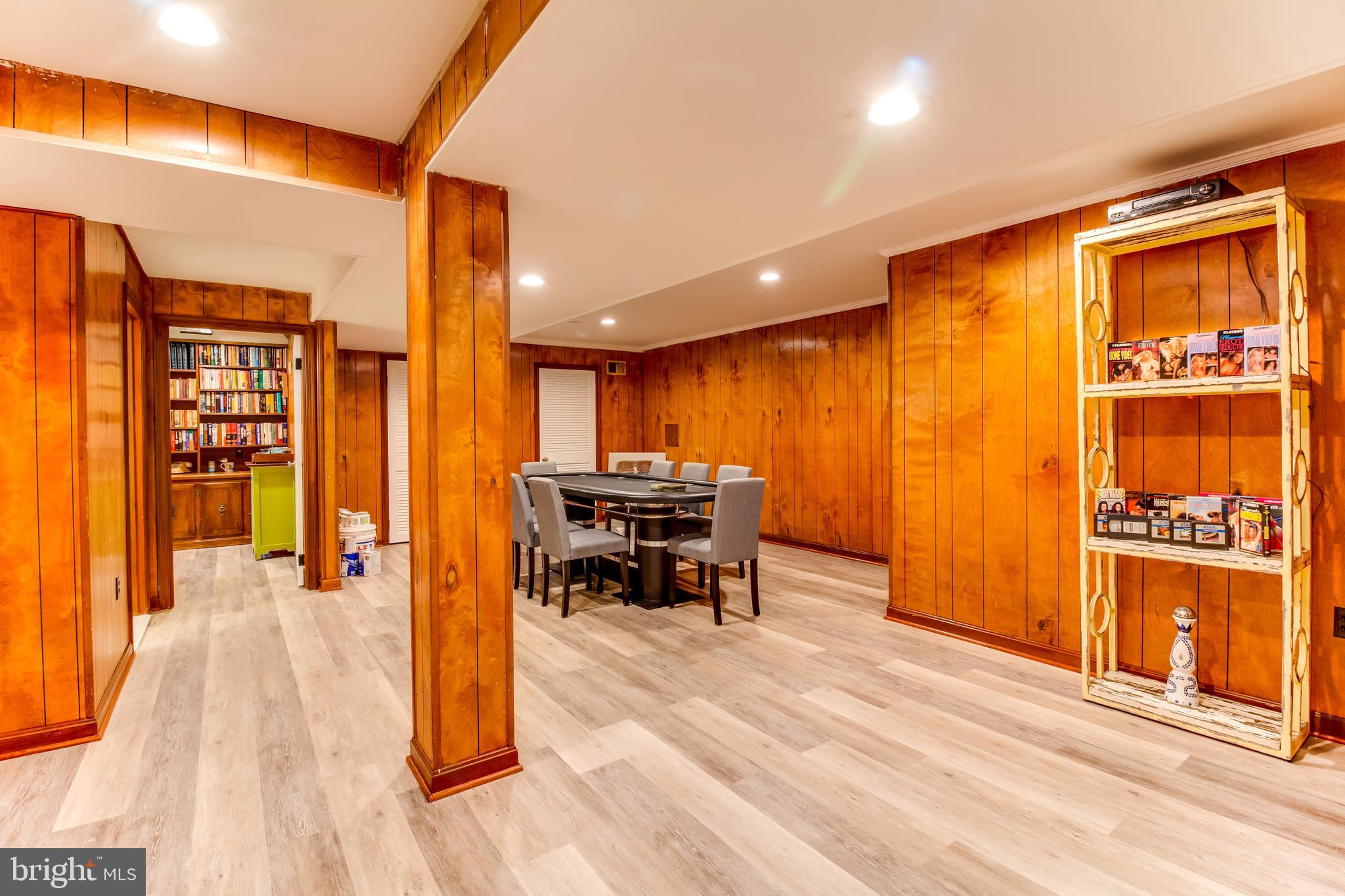 DUNN LORING WOODS - Residential