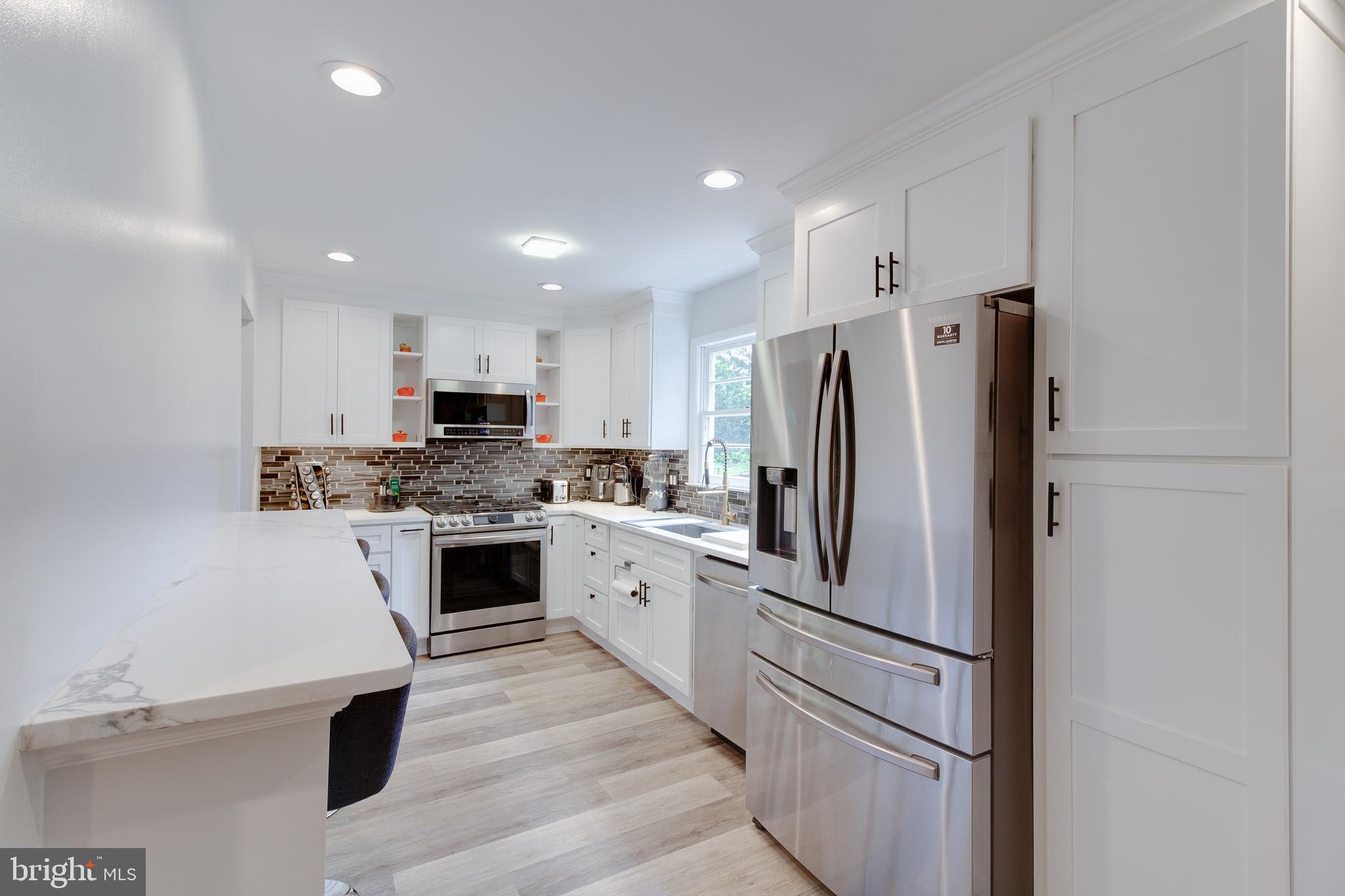 DUNN LORING WOODS - Residential