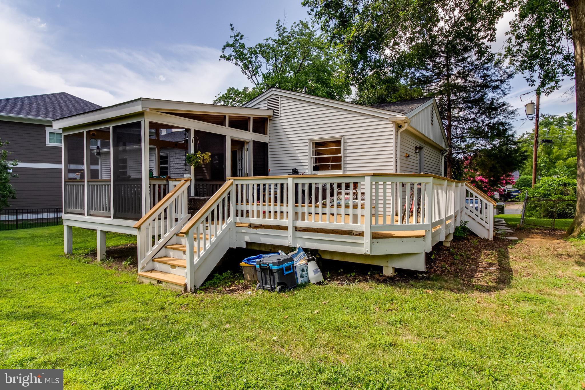 DUNN LORING WOODS - Residential