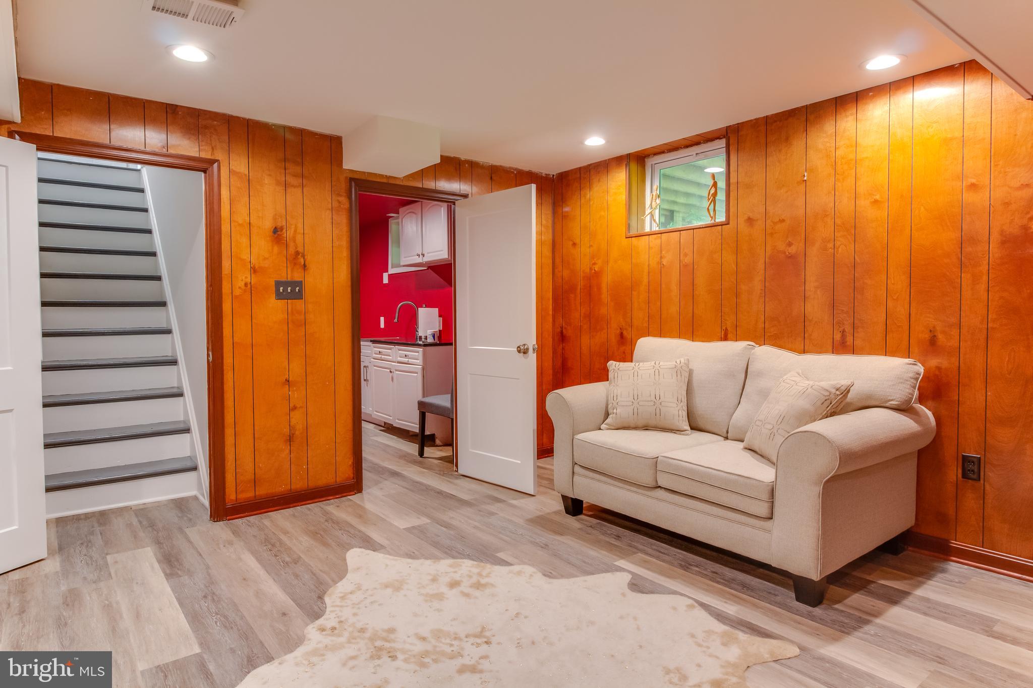 DUNN LORING WOODS - Residential