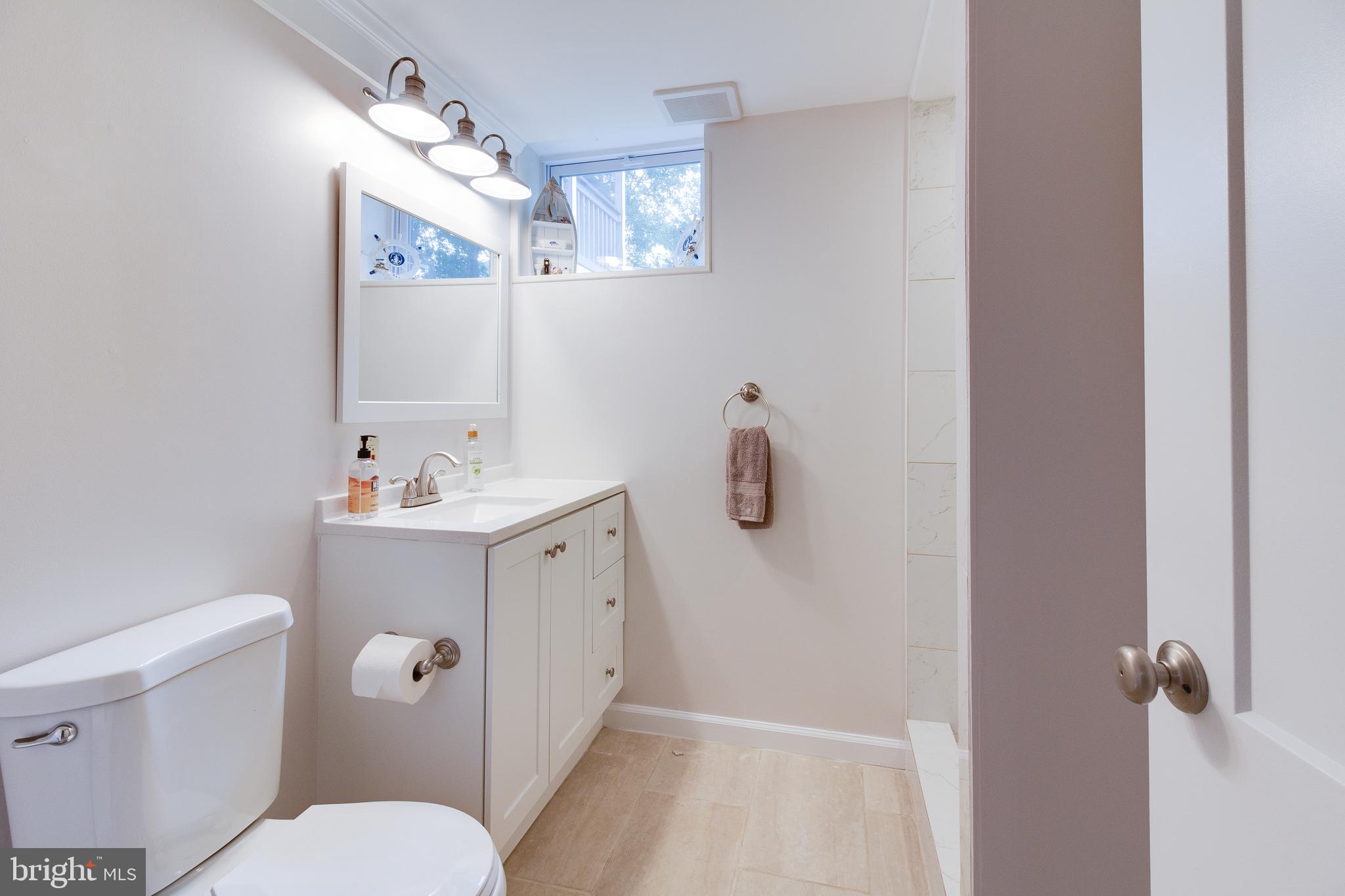 DUNN LORING WOODS - Residential