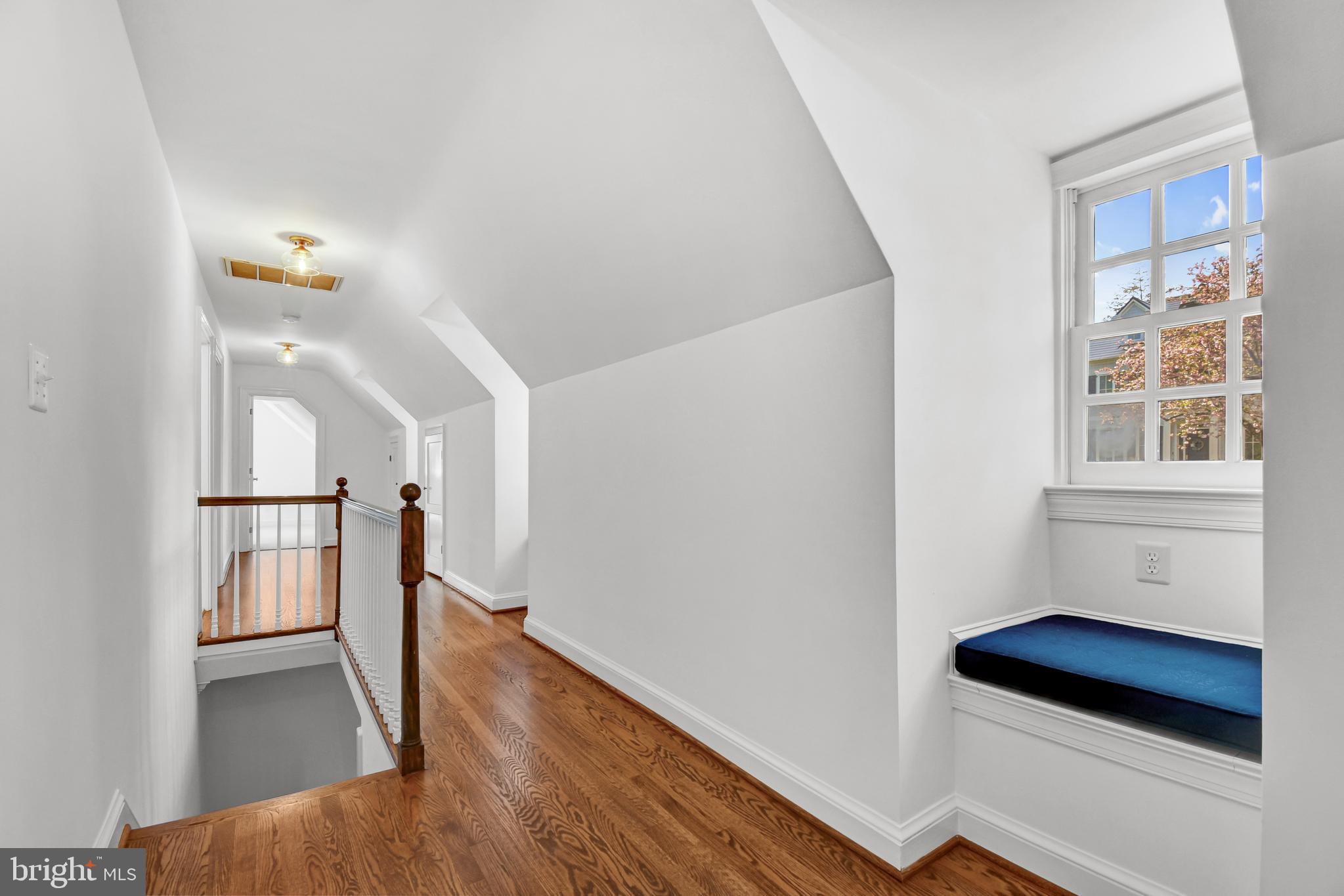 BROADMONT - Residential