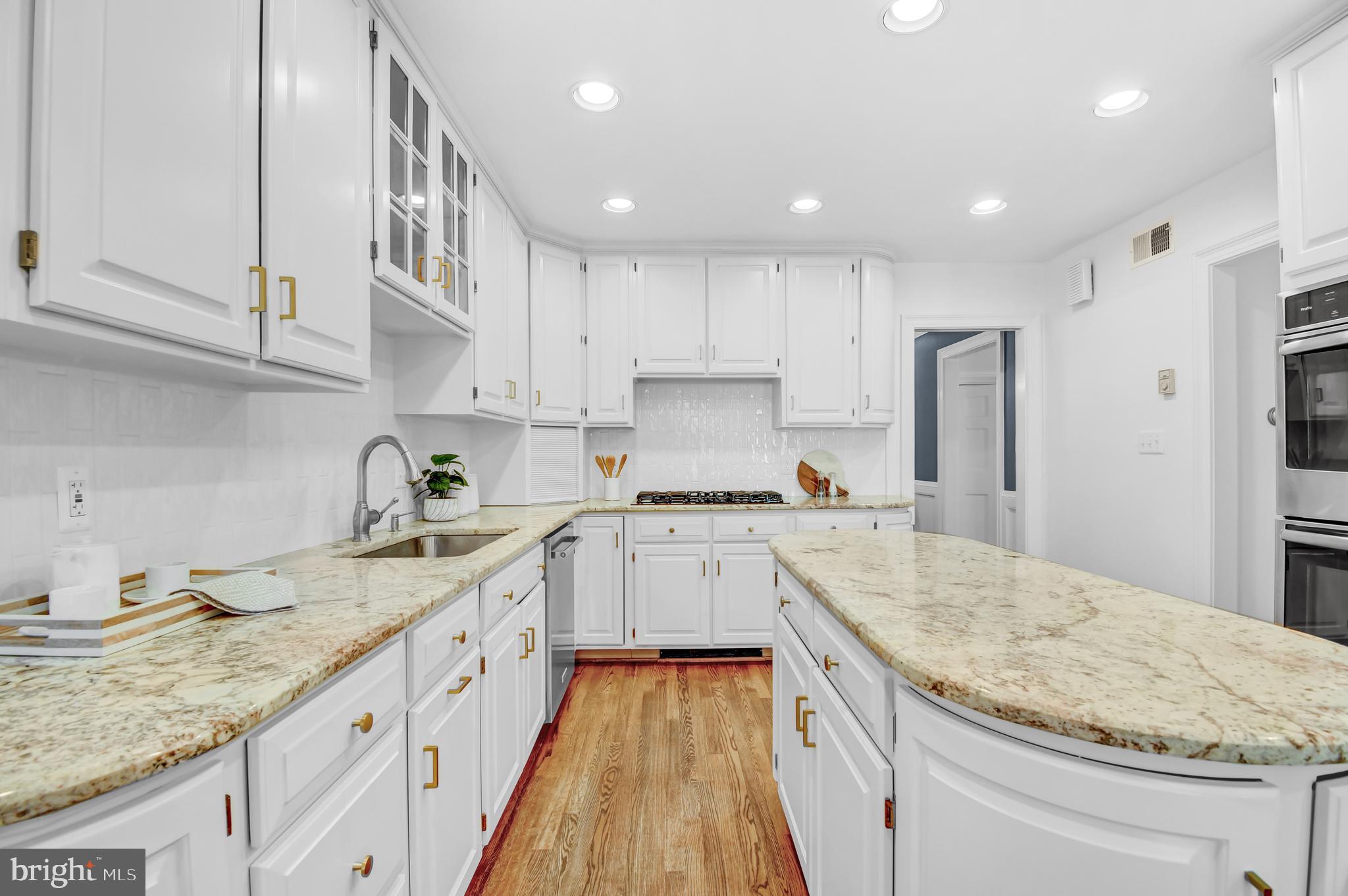 BROADMONT - Residential