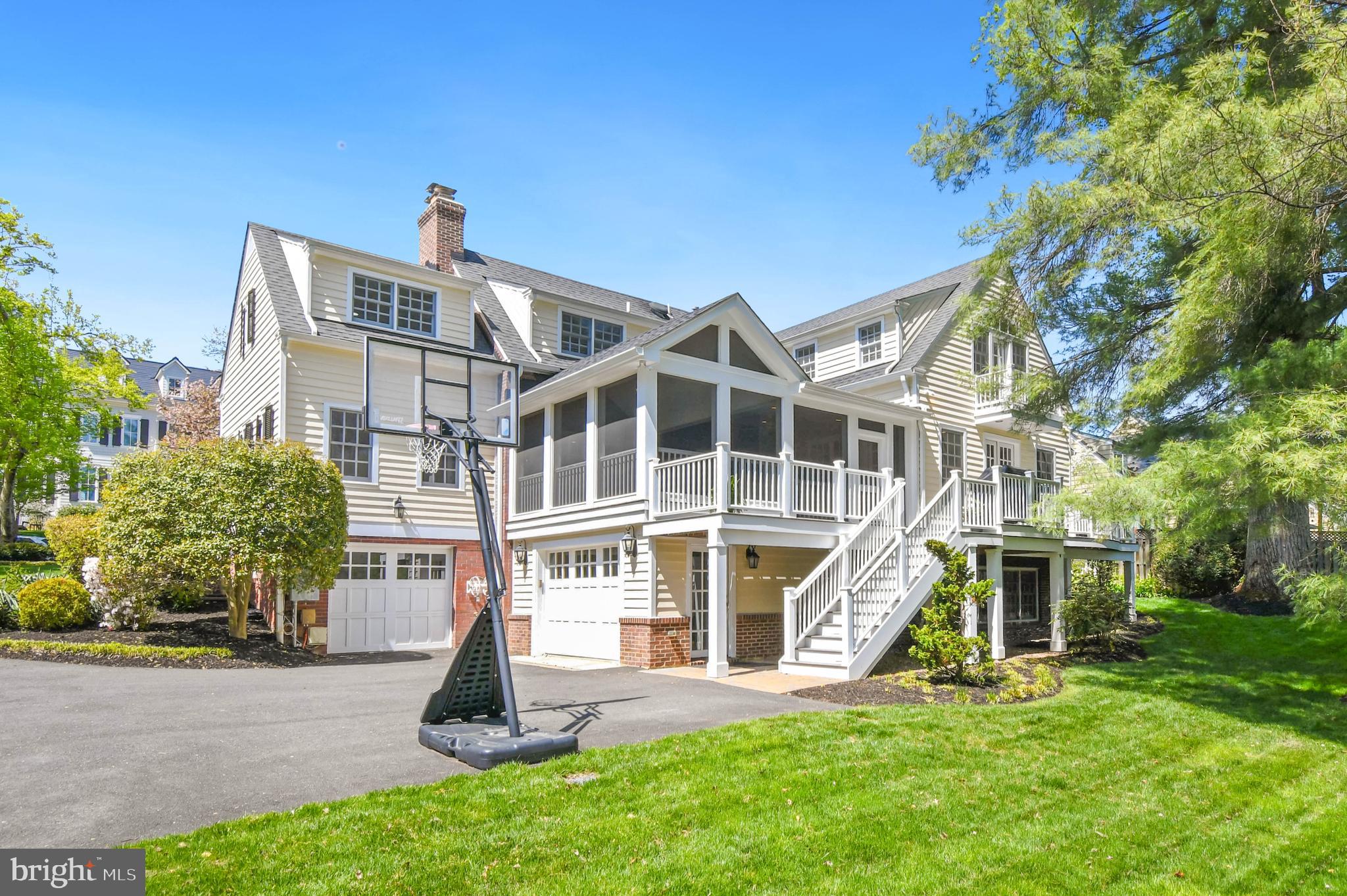 BROADMONT - Residential