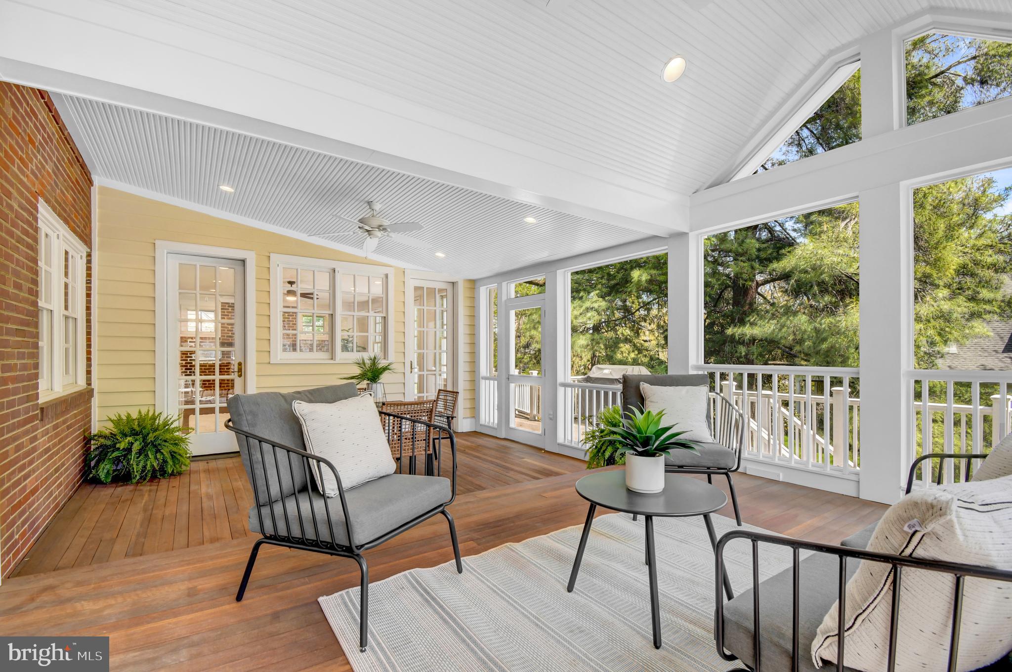 BROADMONT - Residential