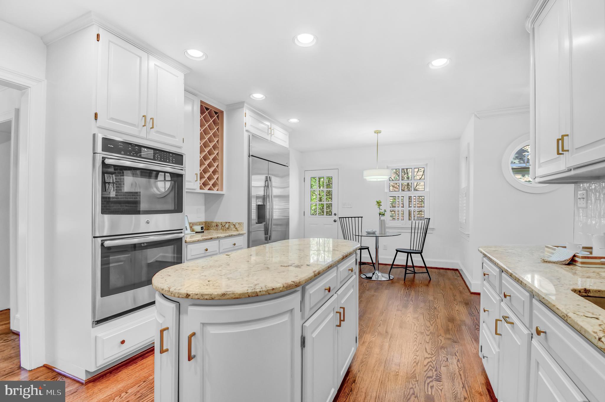 BROADMONT - Residential