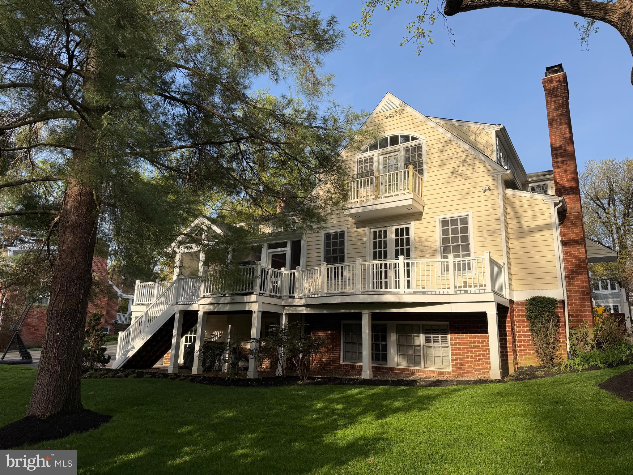 BROADMONT - Residential