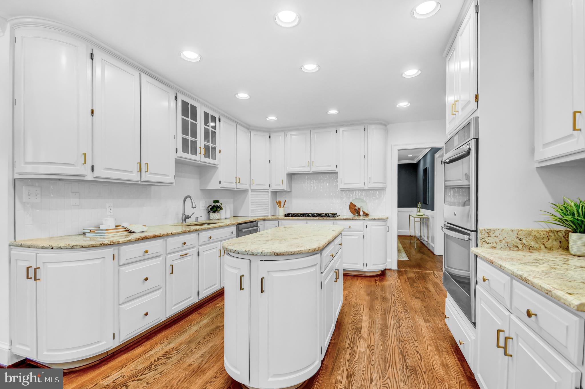 BROADMONT - Residential