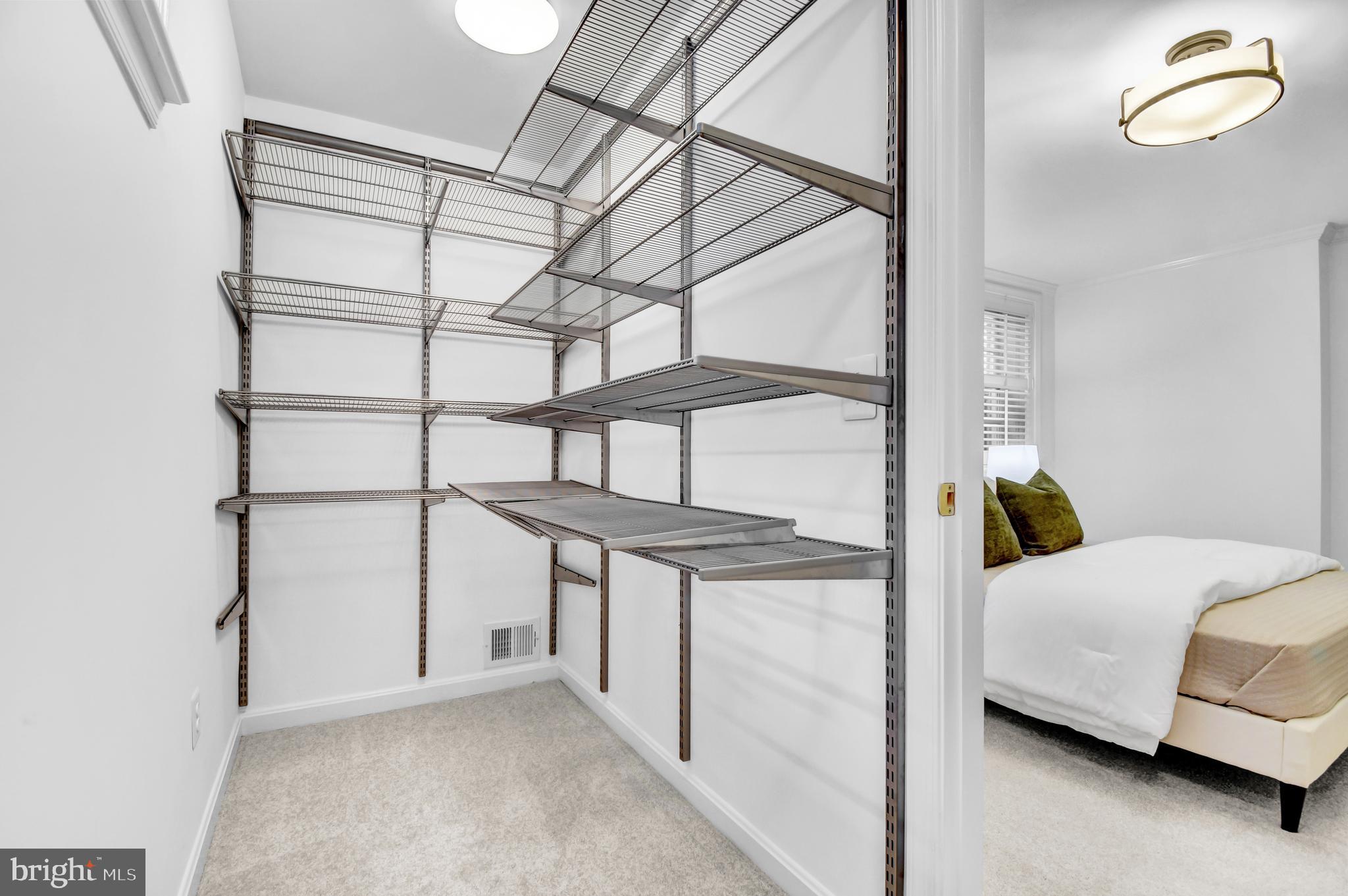 BROADMONT - Residential