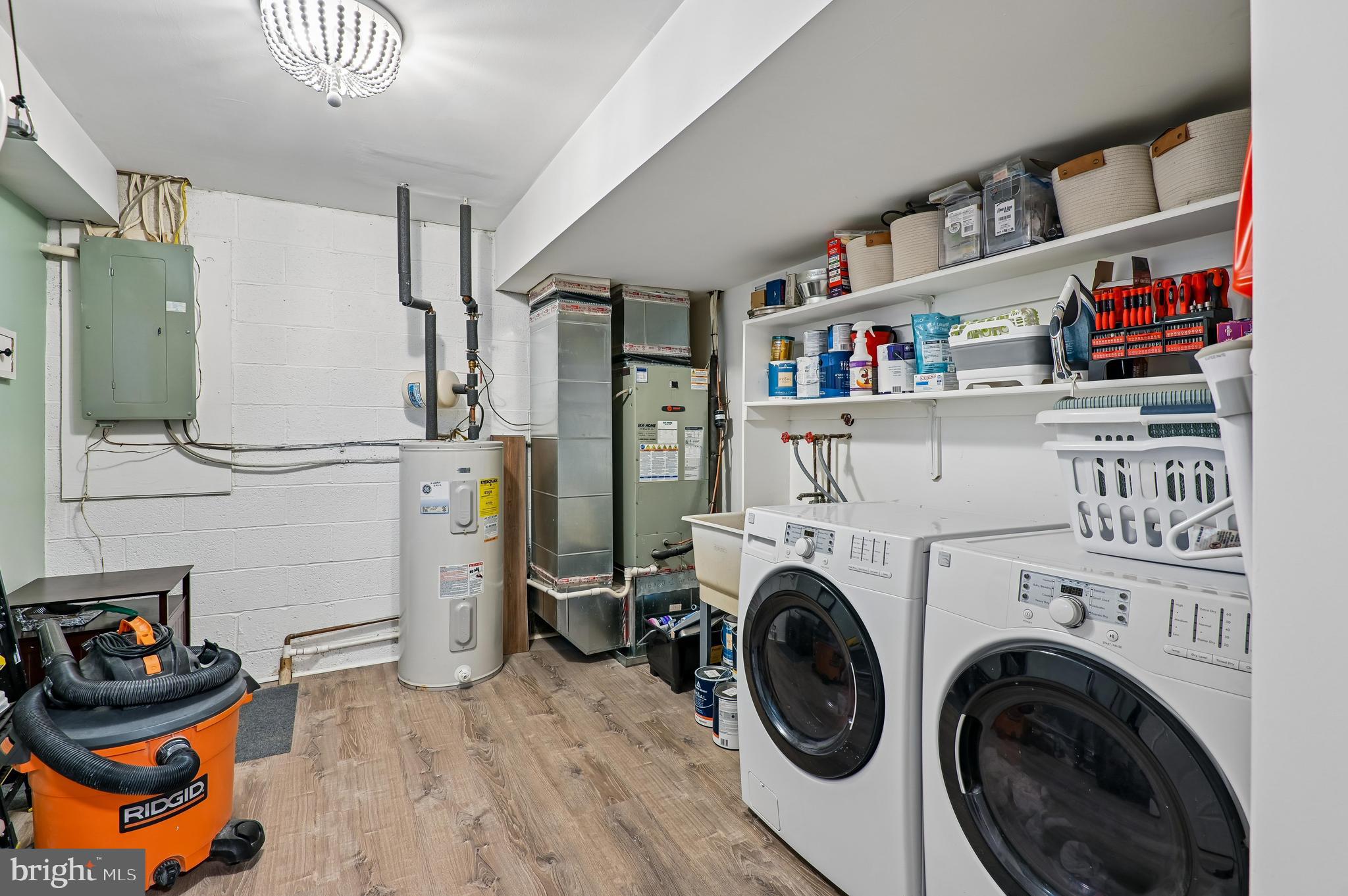 BAY HILLS TANGLEWOOD II - Residential