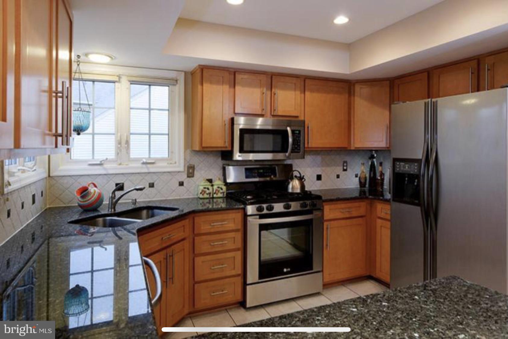 HASTINGS HUNT - Residential Lease