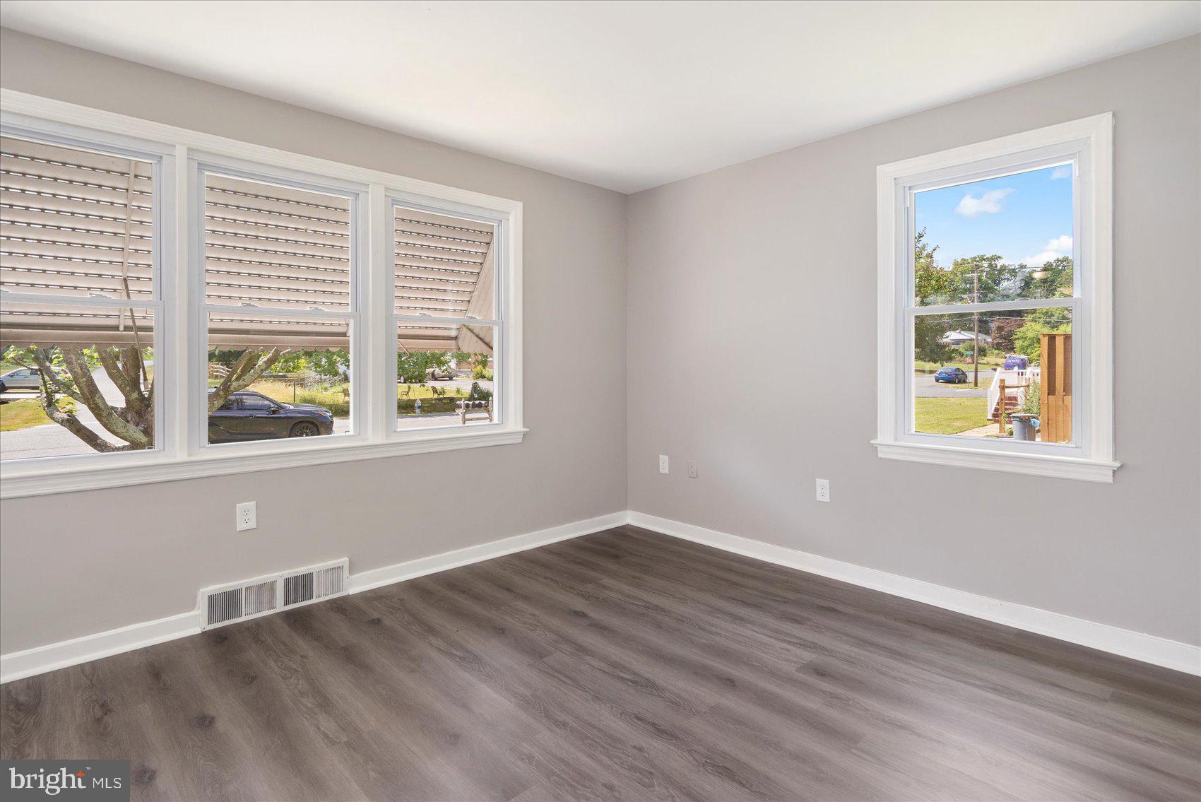 MEADOWVALE - Residential