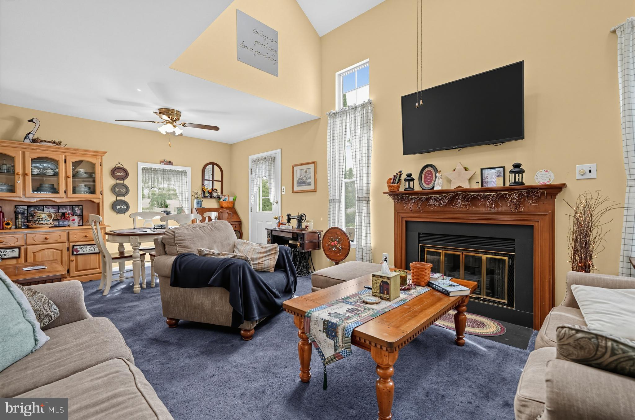 2798 JEAN DRIVE