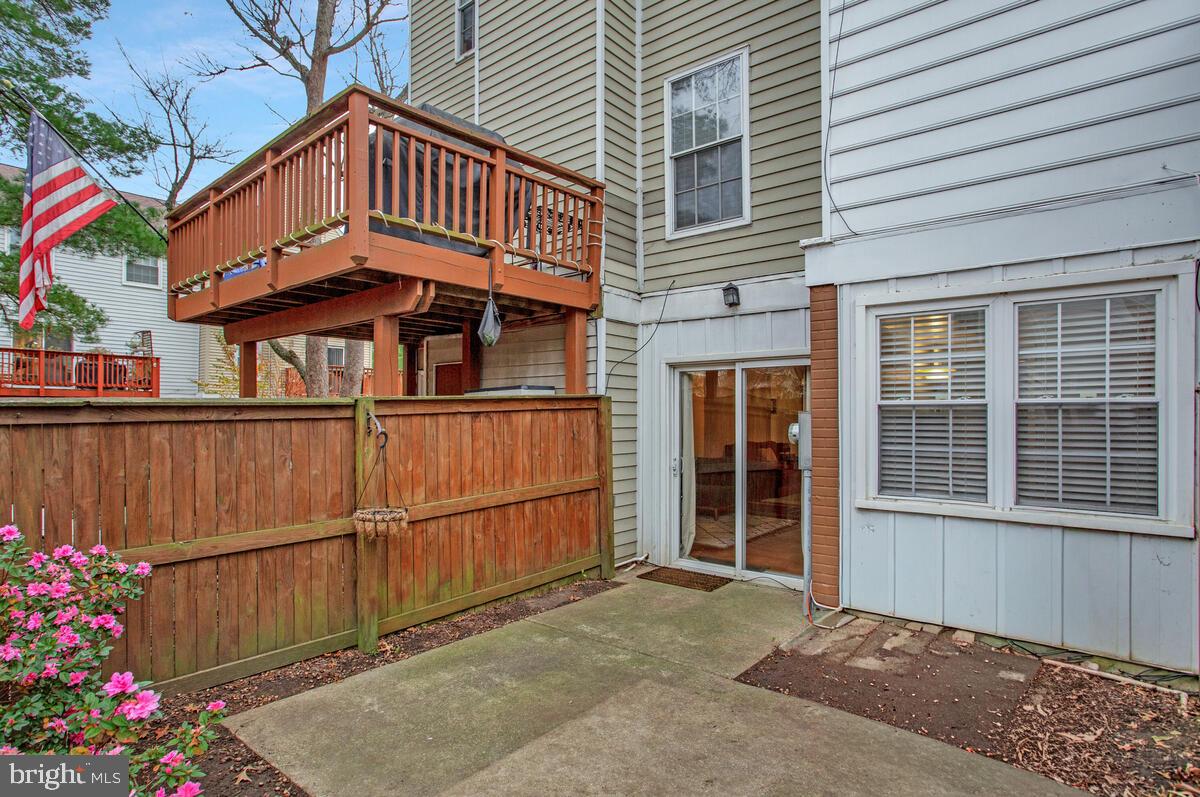 CROFTON MEWS CONDO - Residential