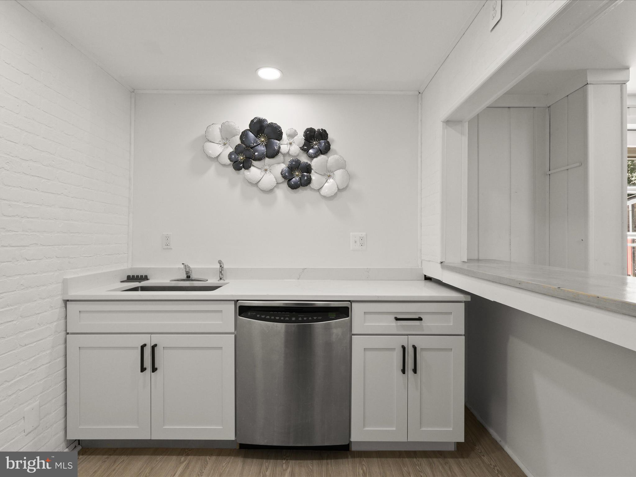 PENDERWOOD - Residential Lease