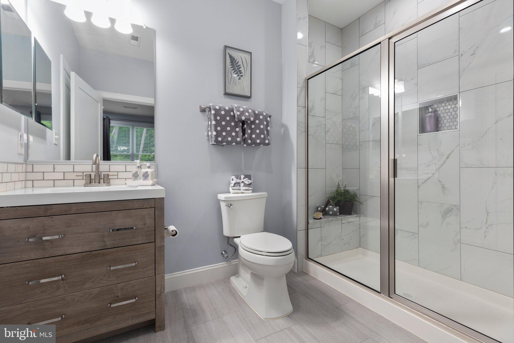 LAKE OF THE WOODS - Residential