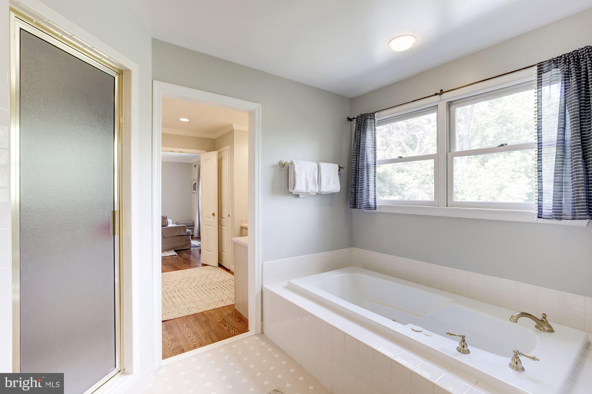 BELLEVUE FOREST - Residential