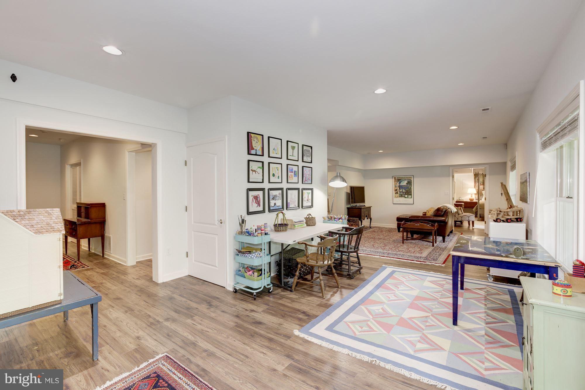 BELLEVUE FOREST - Residential