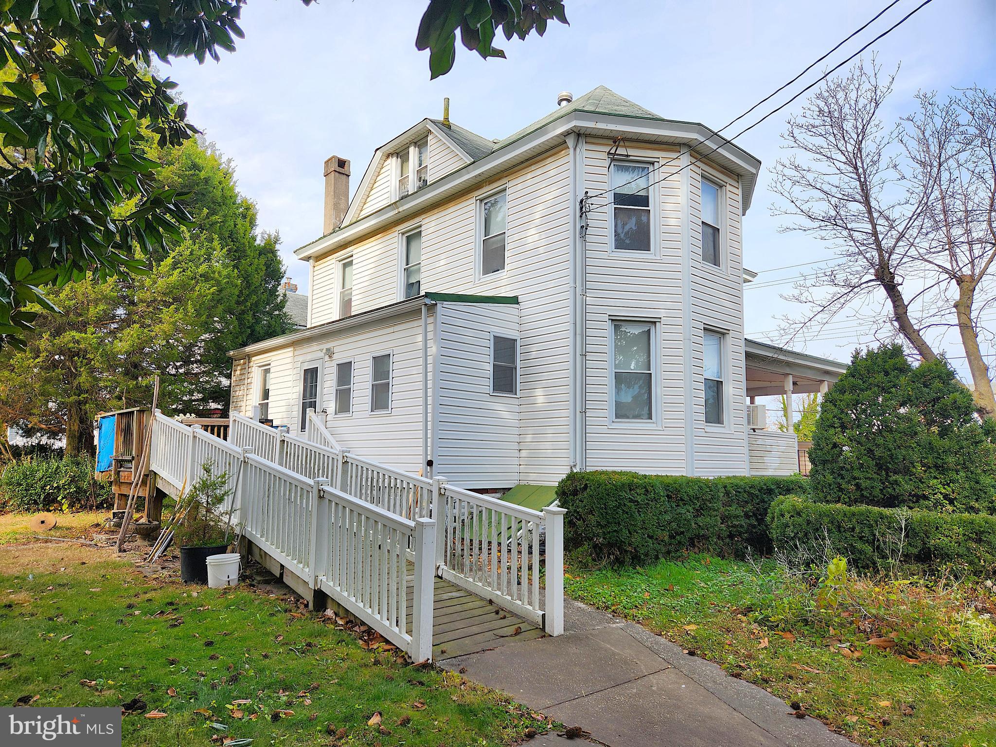 7103 HOLABIRD AVENUE