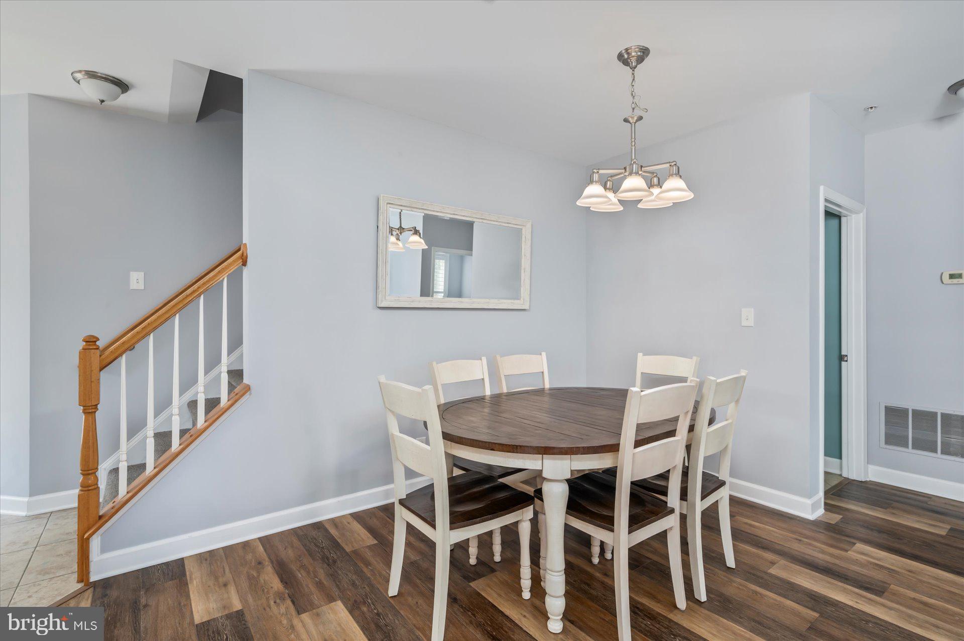 GLEN RIDDLE - Residential