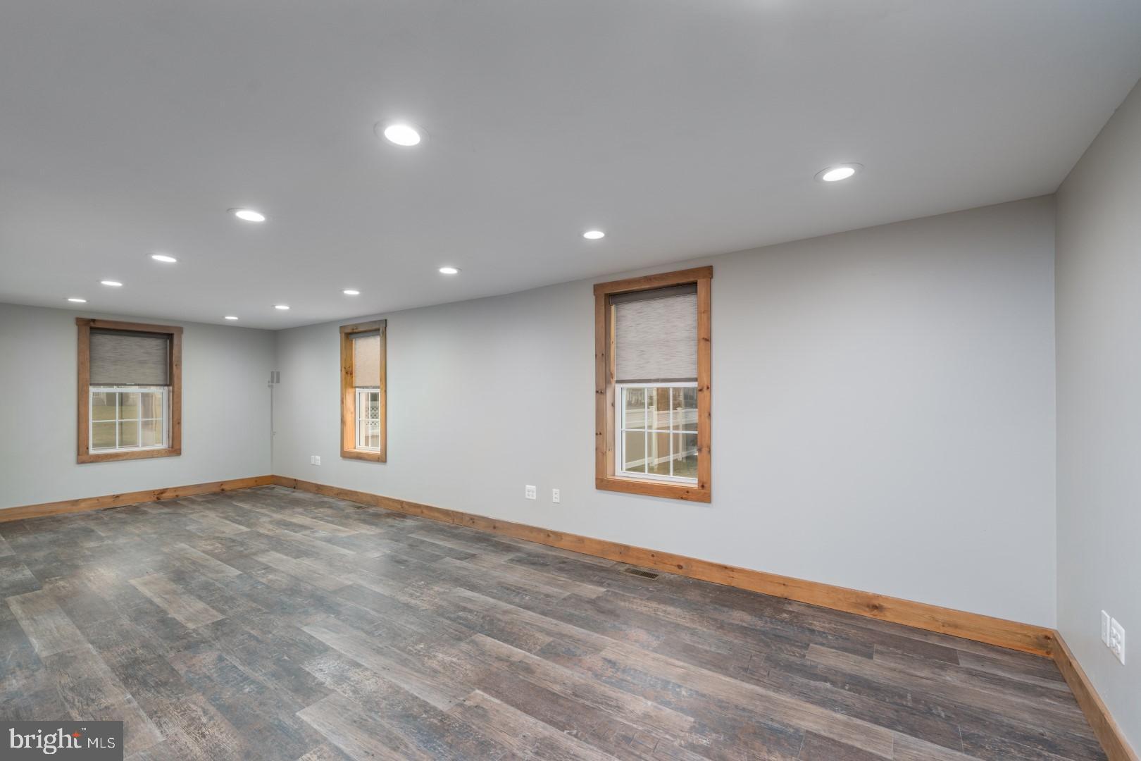 GLEN ARM - Residential Lease