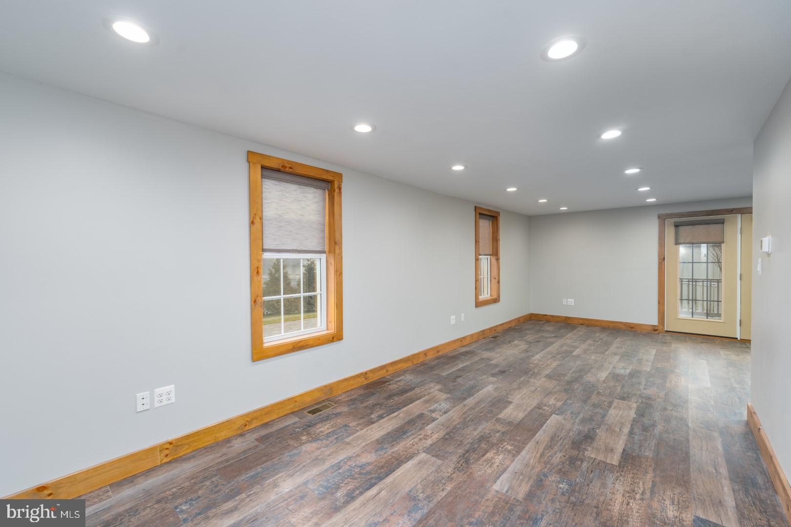 GLEN ARM - Residential Lease