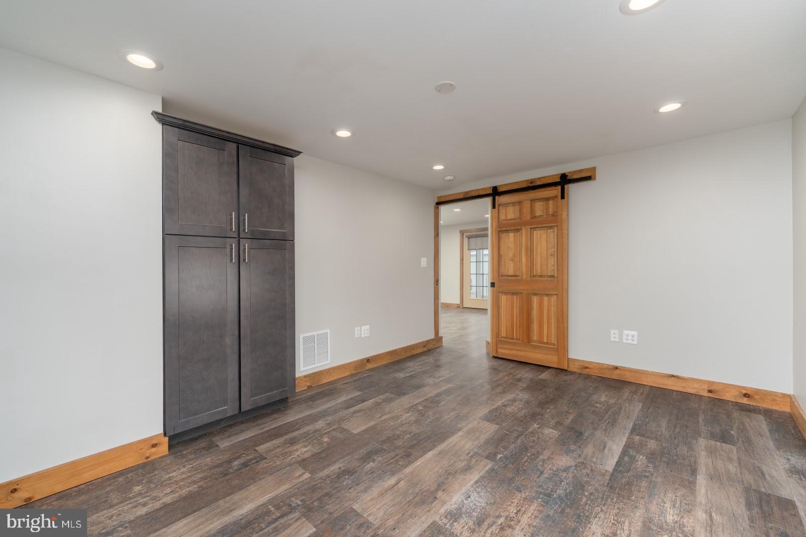 GLEN ARM - Residential Lease