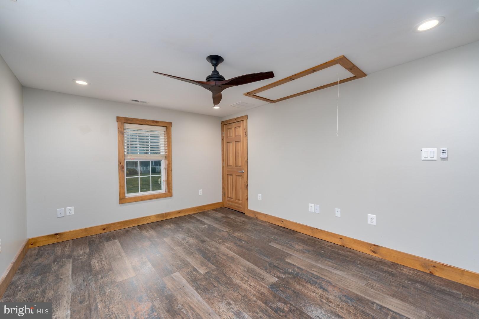 GLEN ARM - Residential Lease