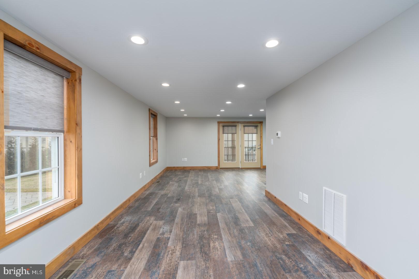 GLEN ARM - Residential Lease