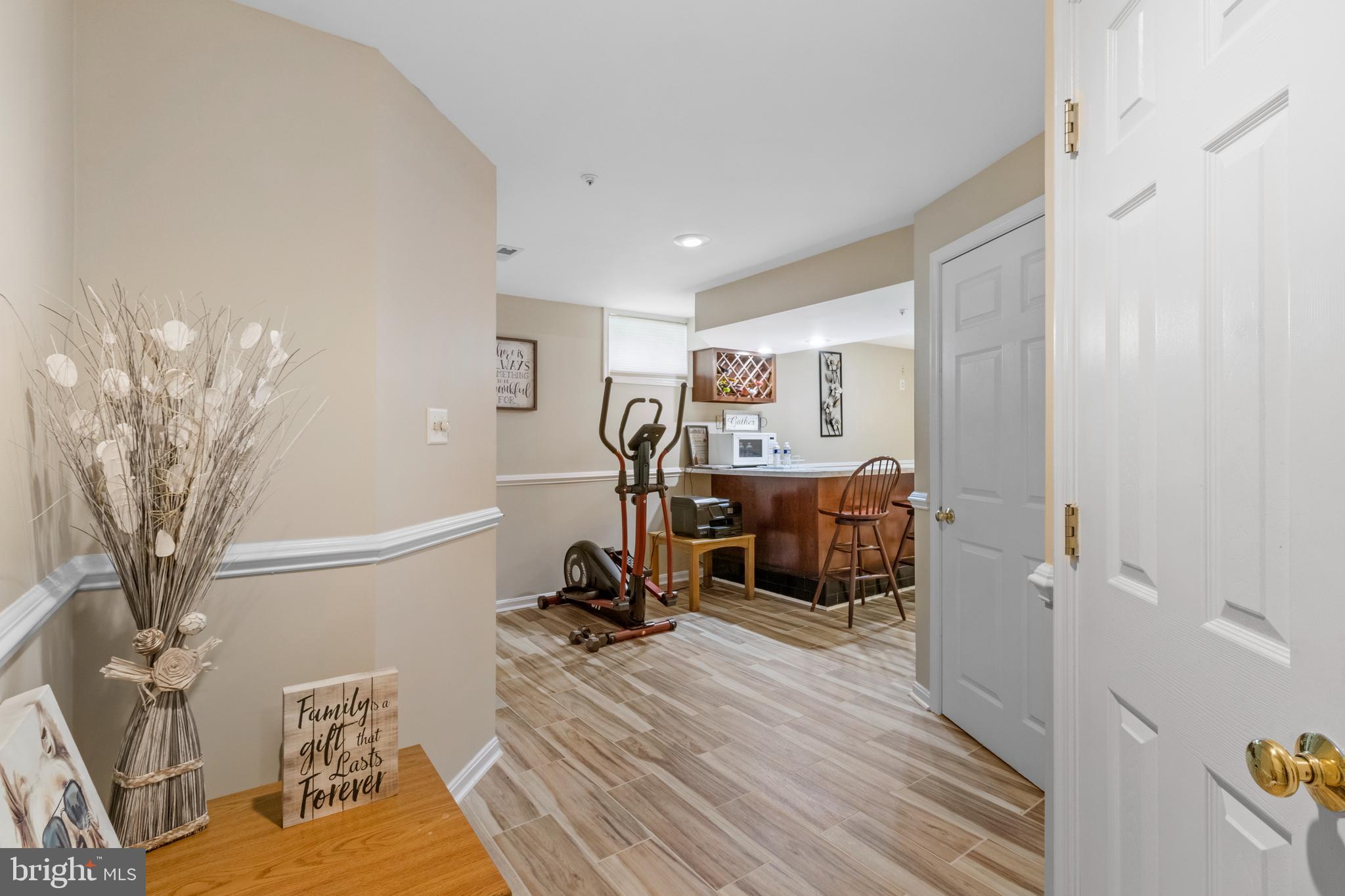 GLENN DALE ESTATES - Residential