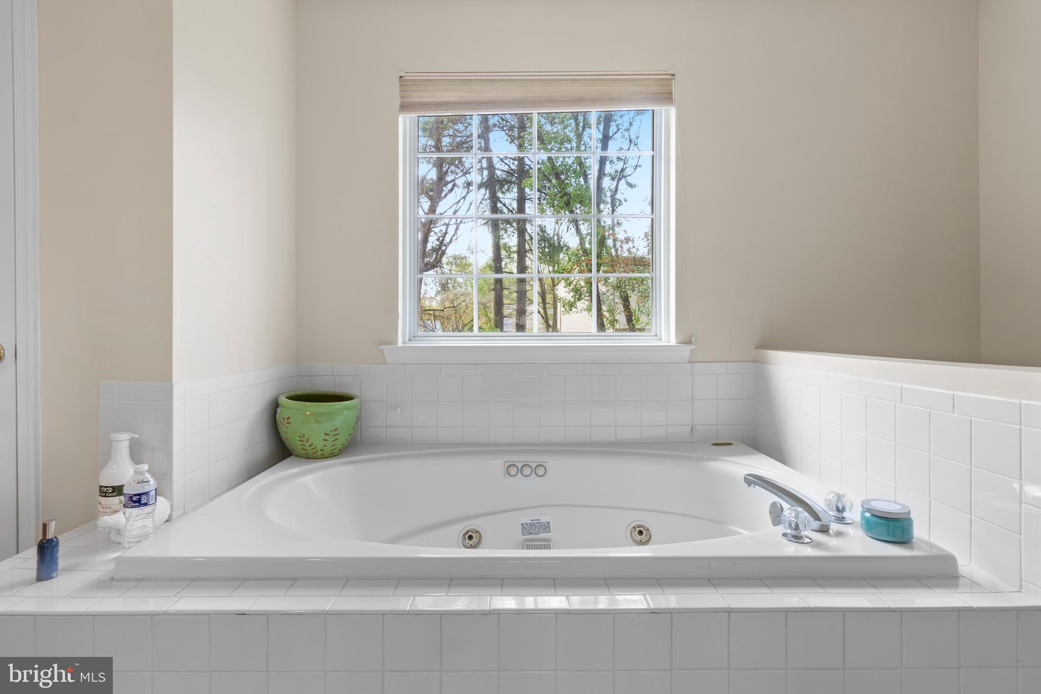 GLENN DALE ESTATES - Residential