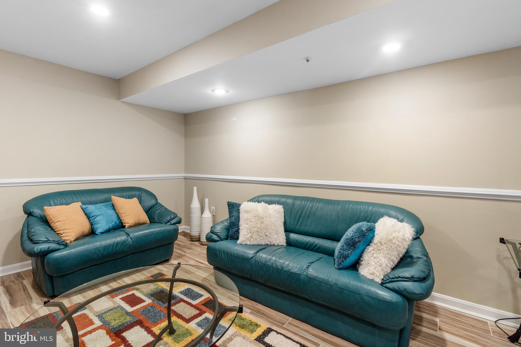 GLENN DALE ESTATES - Residential