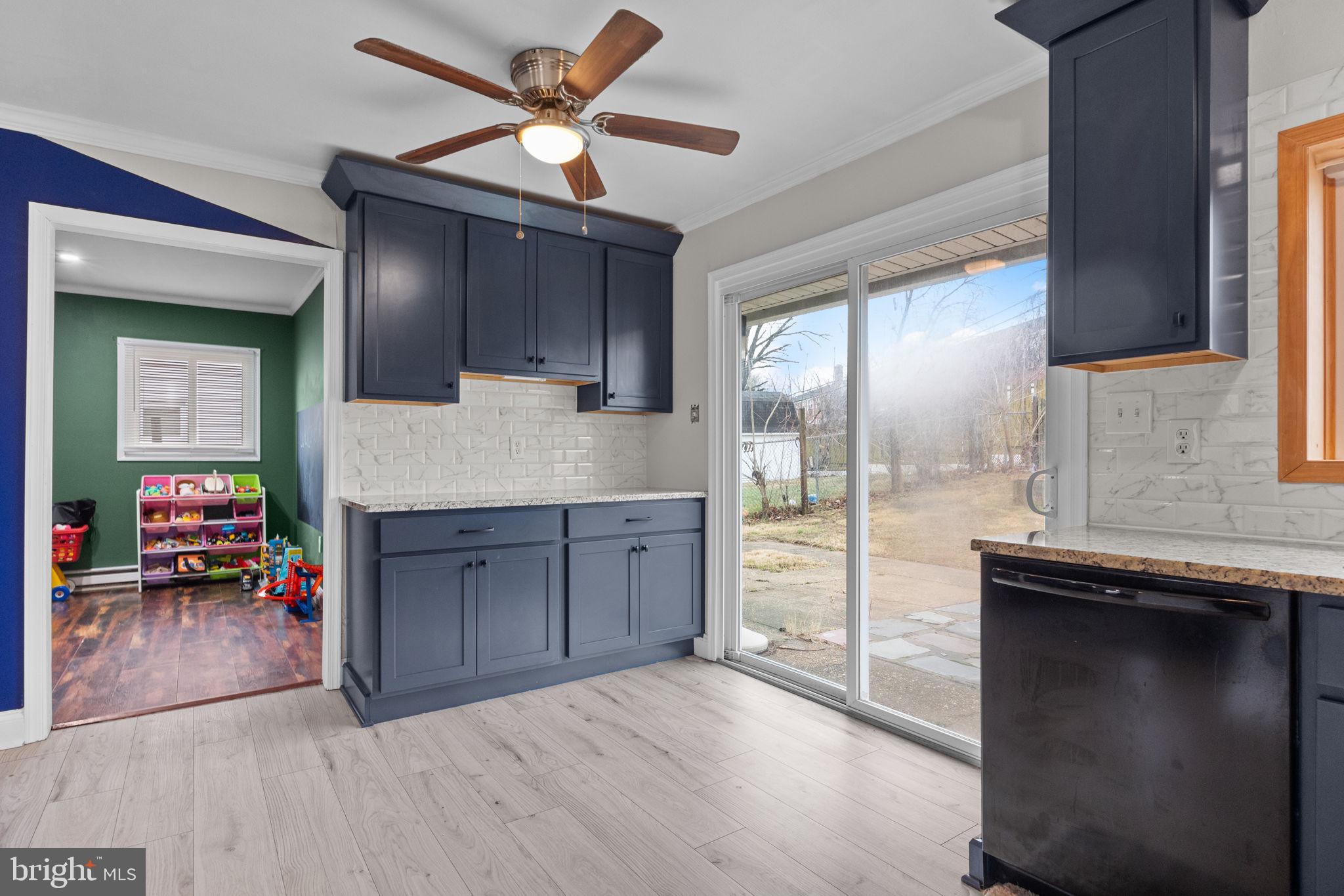 VIOLET WOOD - Residential