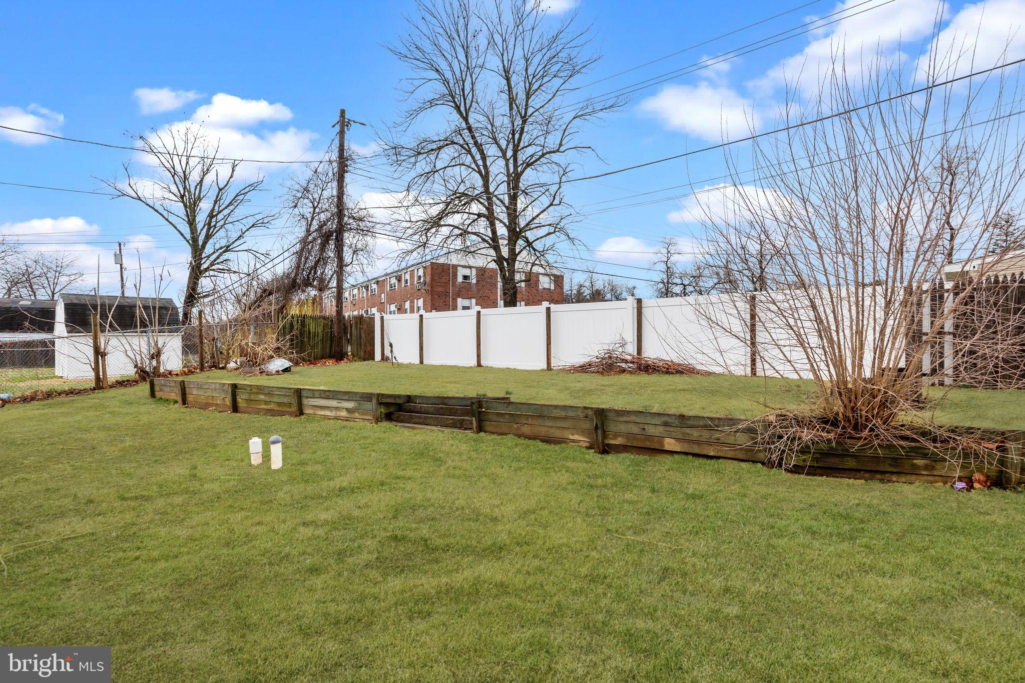 VIOLET WOOD - Residential