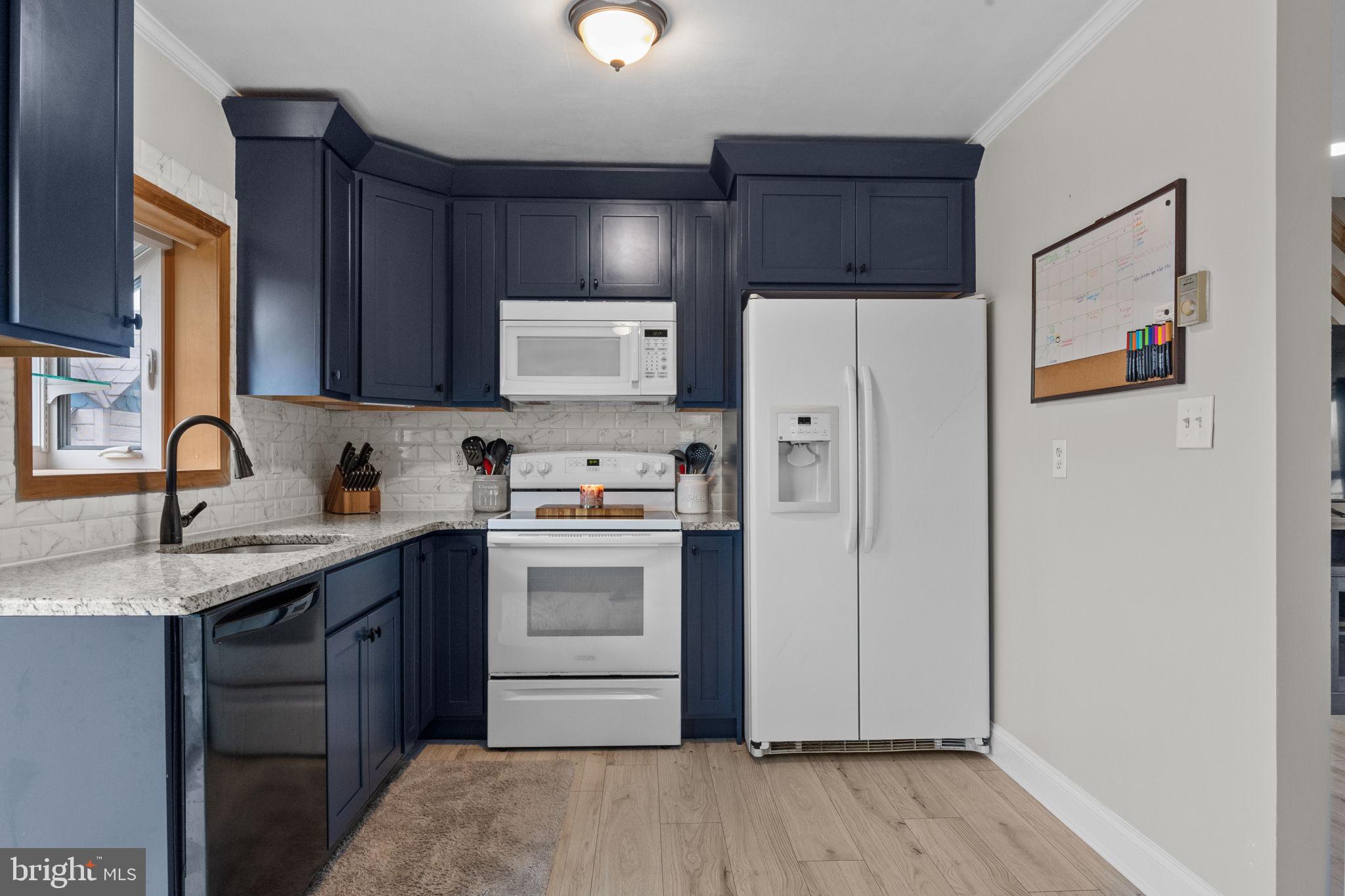 VIOLET WOOD - Residential