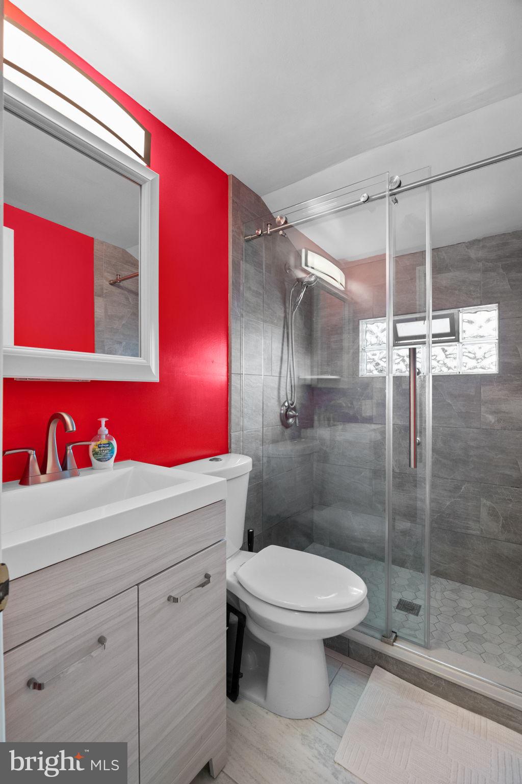 VIOLET WOOD - Residential