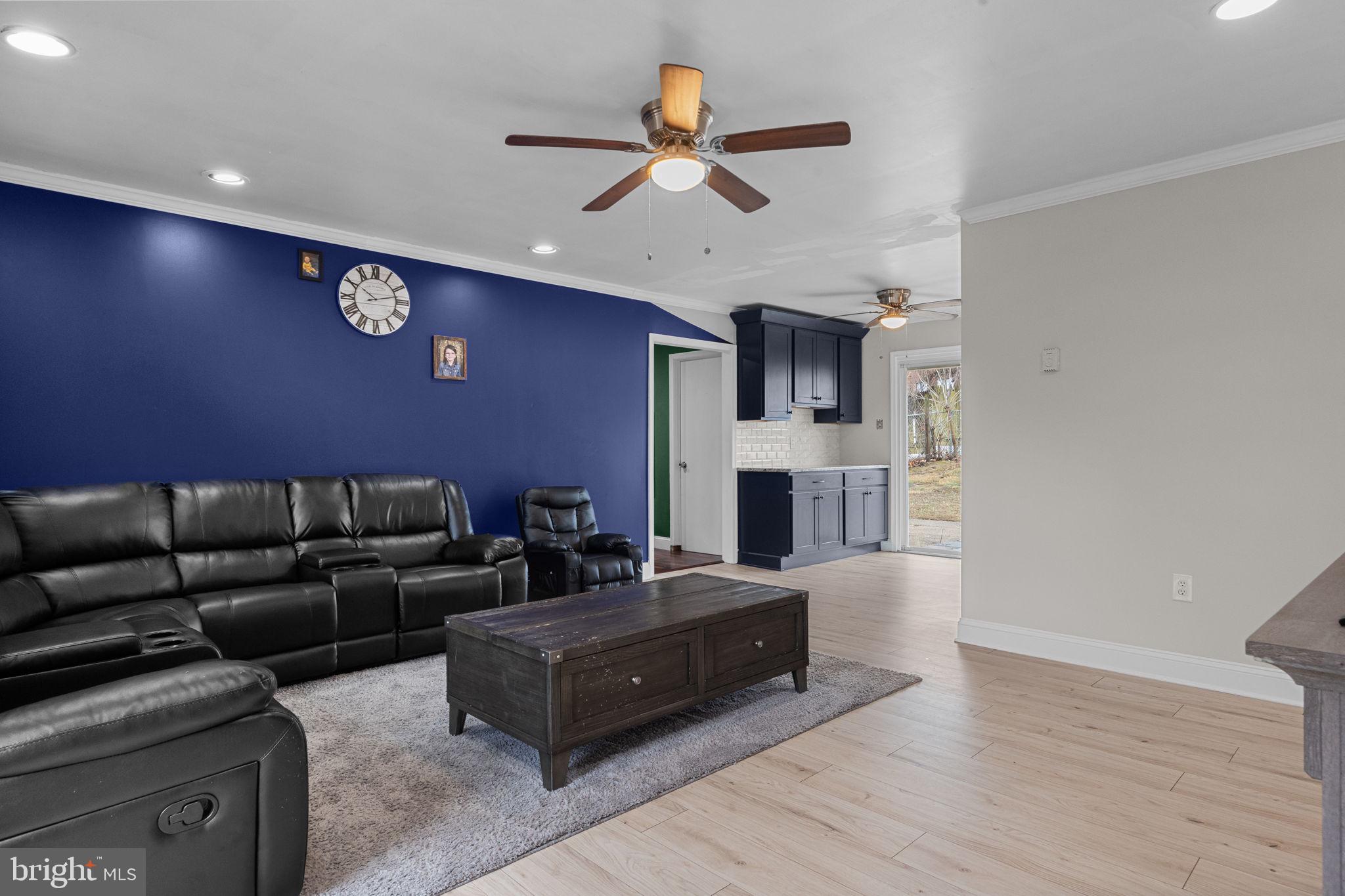 VIOLET WOOD - Residential